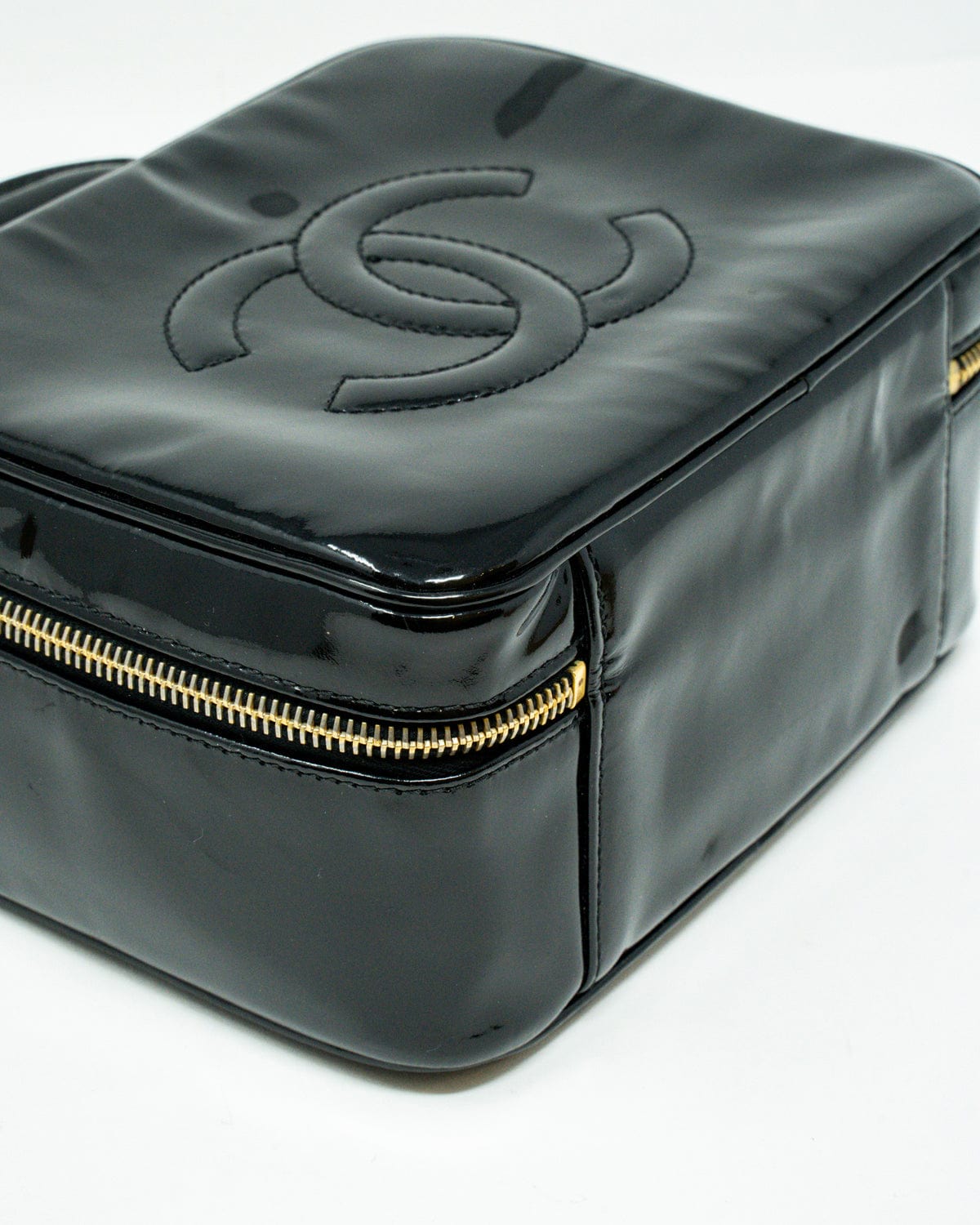 Chanel Chanel CC Square Vanity Case - AWL3130