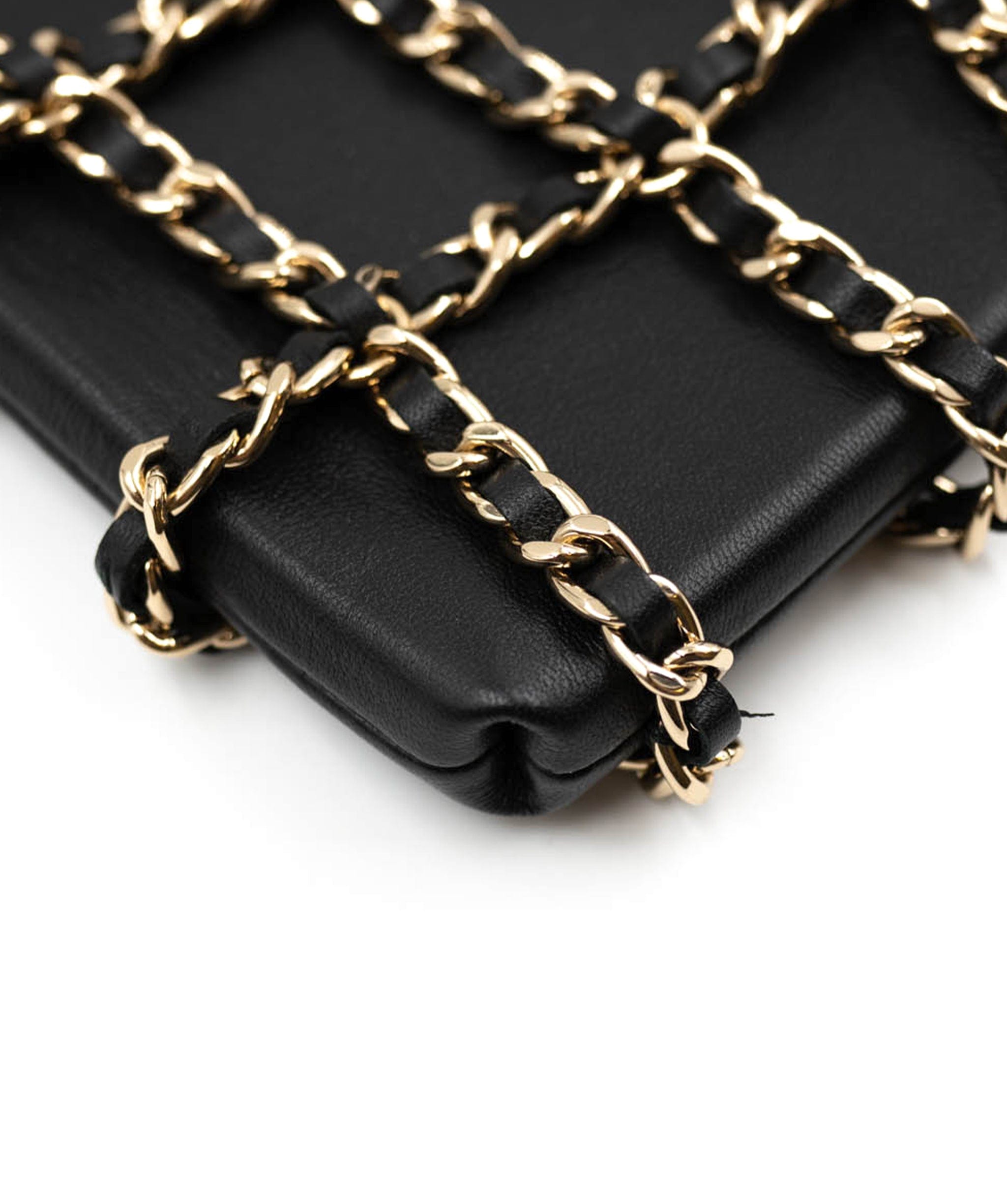 Chanel Chanel chainlink black and gold phone case ASL4222