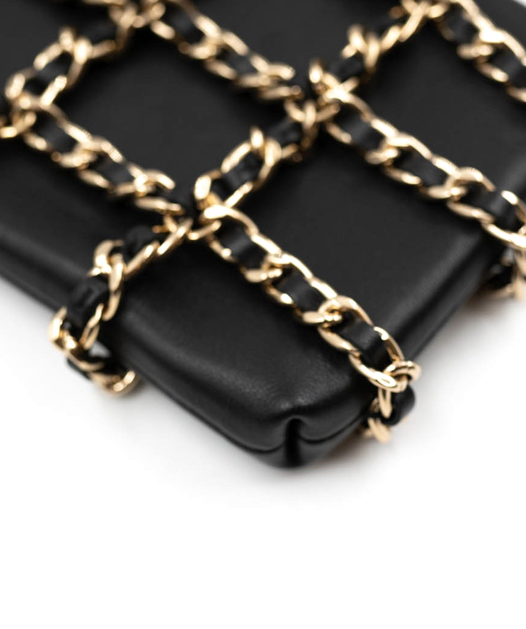 Chanel Chanel chainlink black and gold phone case ASL4222