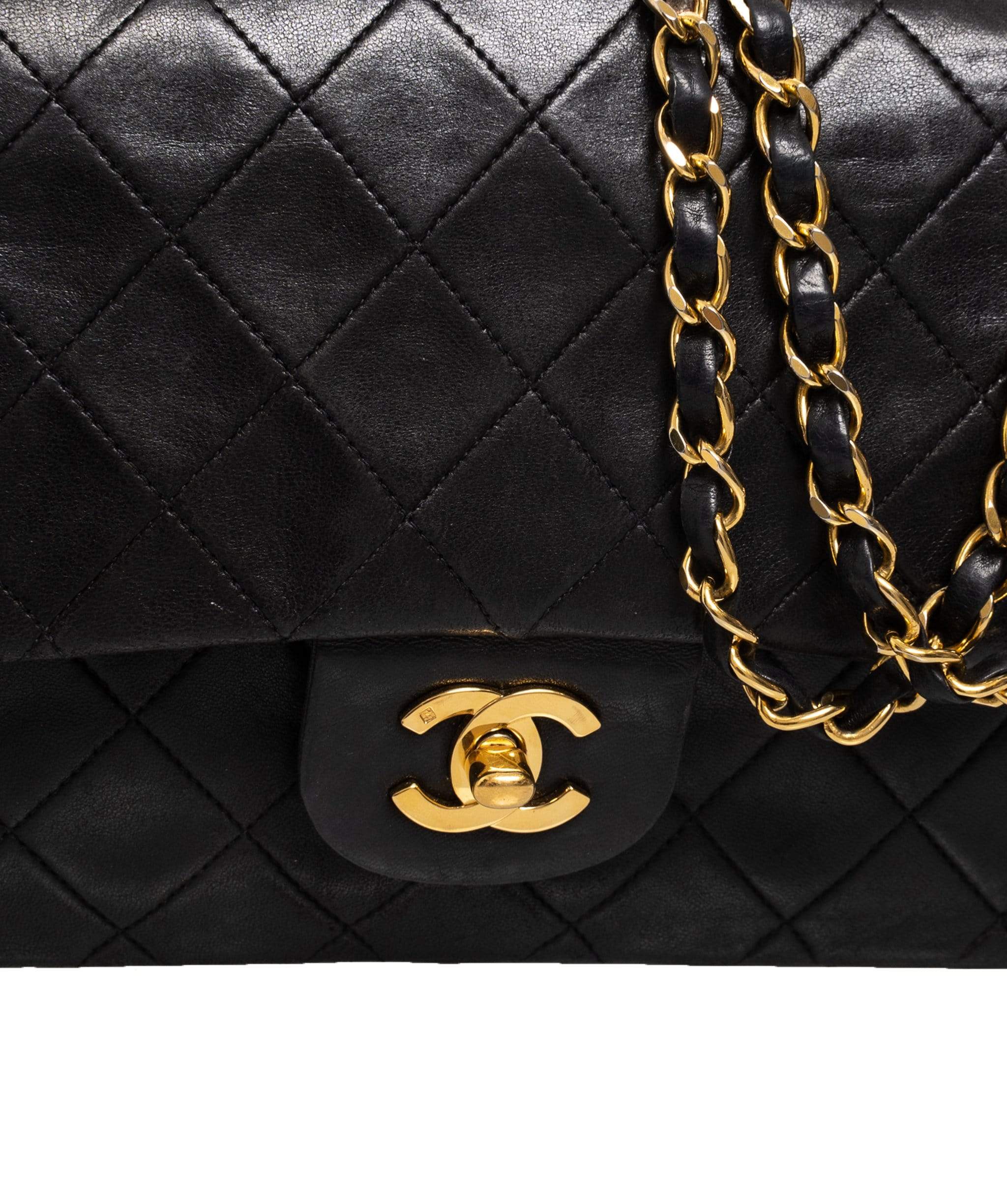 Chanel Chanel Classic 10" Medium Double flap Lambskin Bag - AWL1454