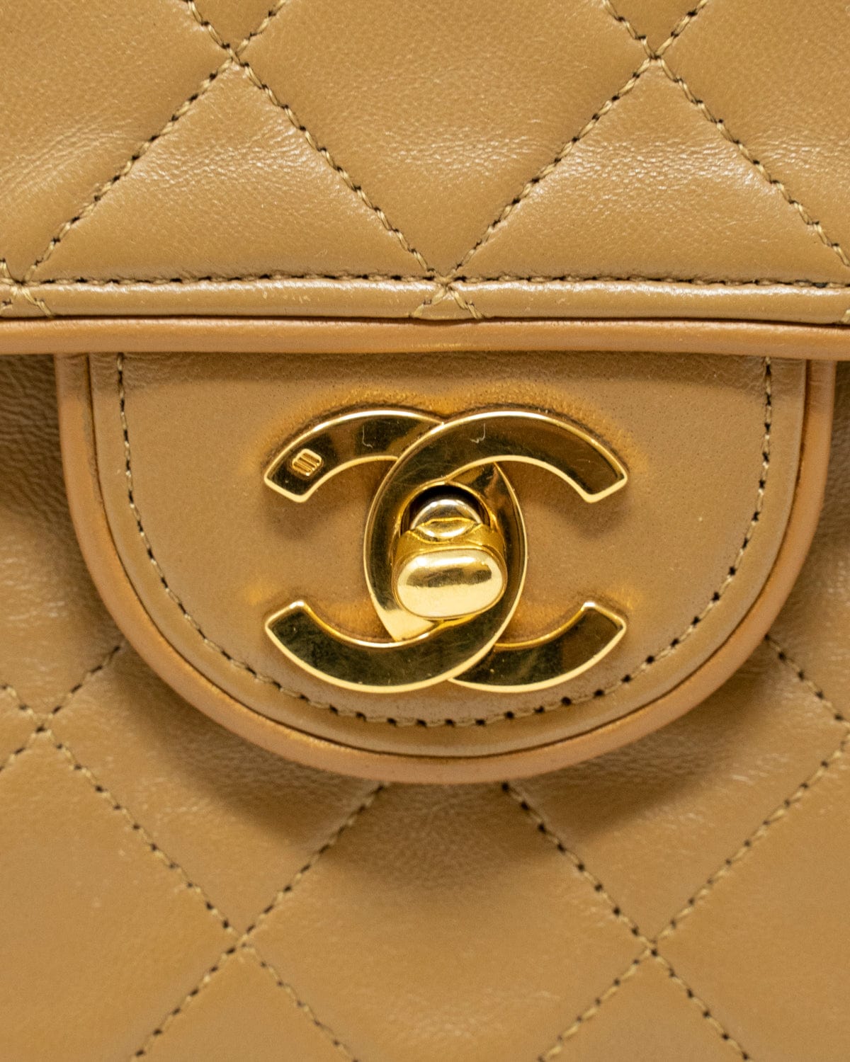 Chanel Chanel Classic Biege Single Flap Bag ASL3139