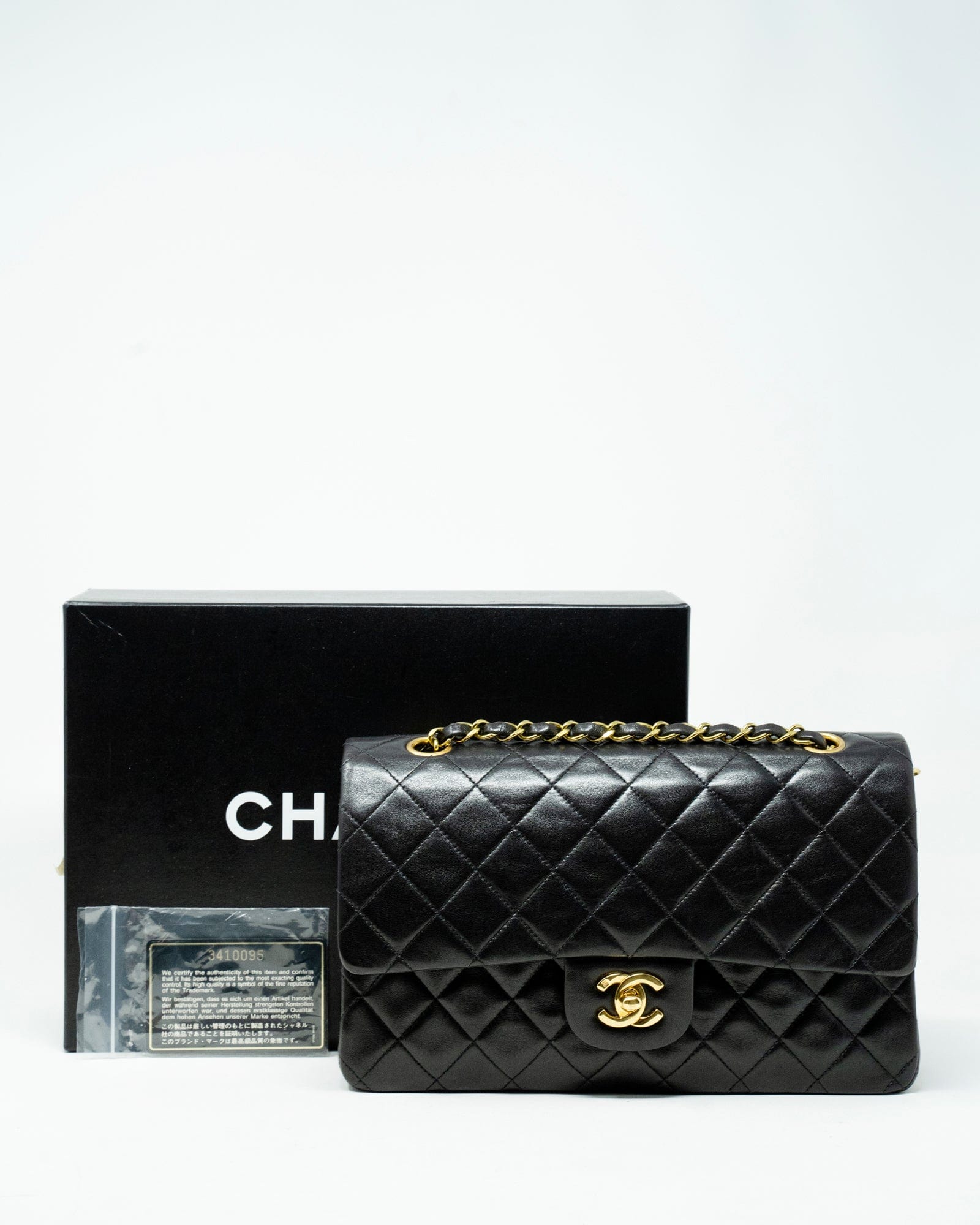 Chanel Chanel Classic Double Flap Medium Shoulder Bag ASL3130