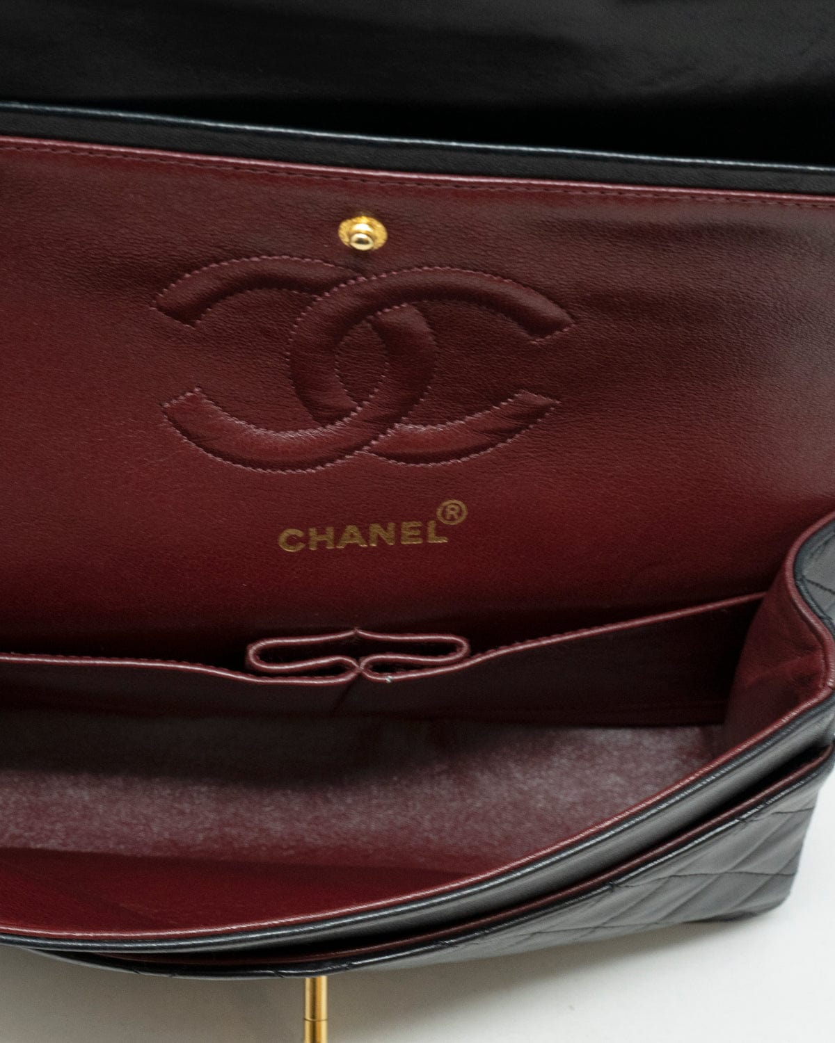 Chanel Chanel Classic Double Flap Medium Shoulder Bag ASL3133