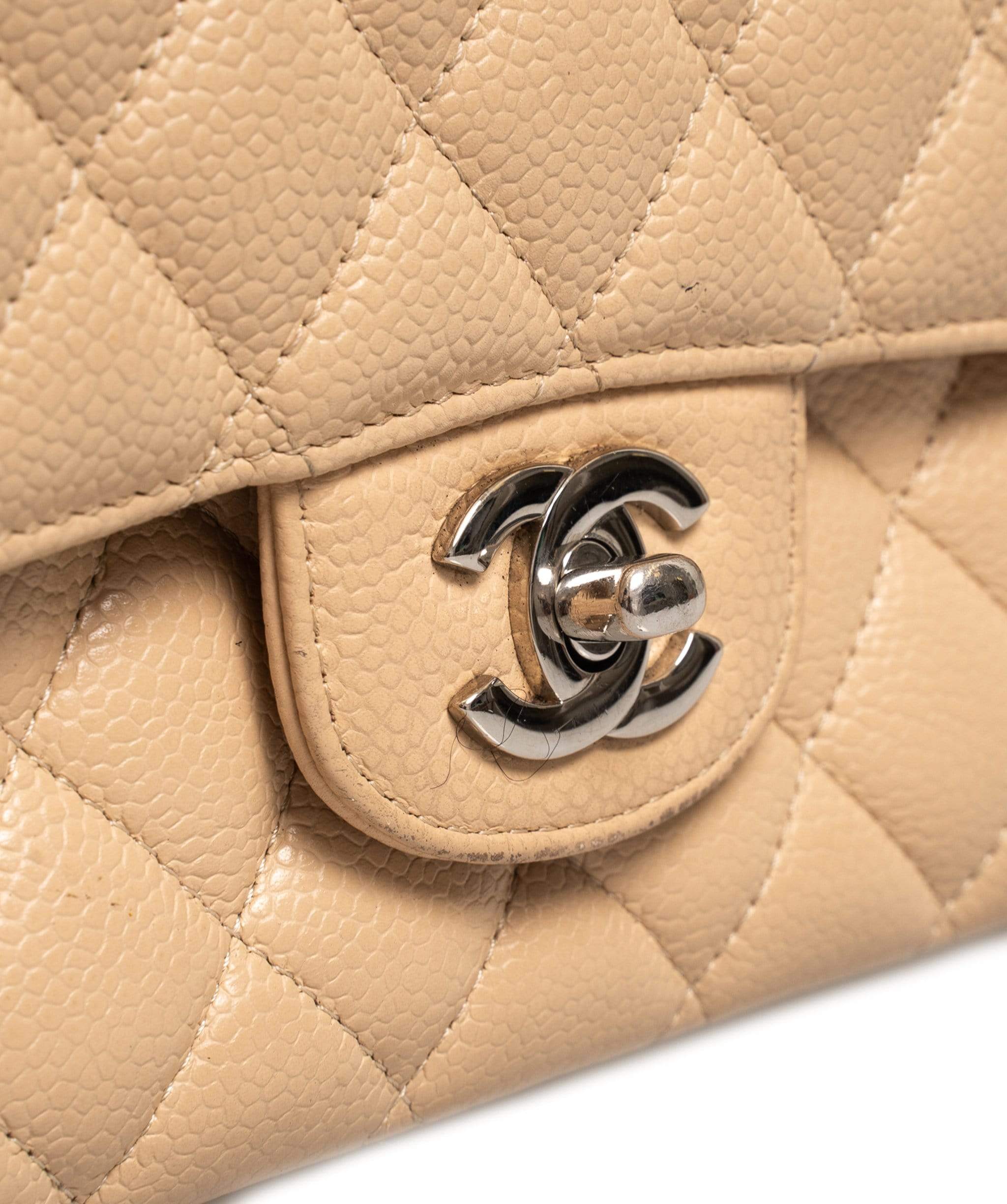 Chanel Chanel Classic Flap Beige Caviar - ADL1321