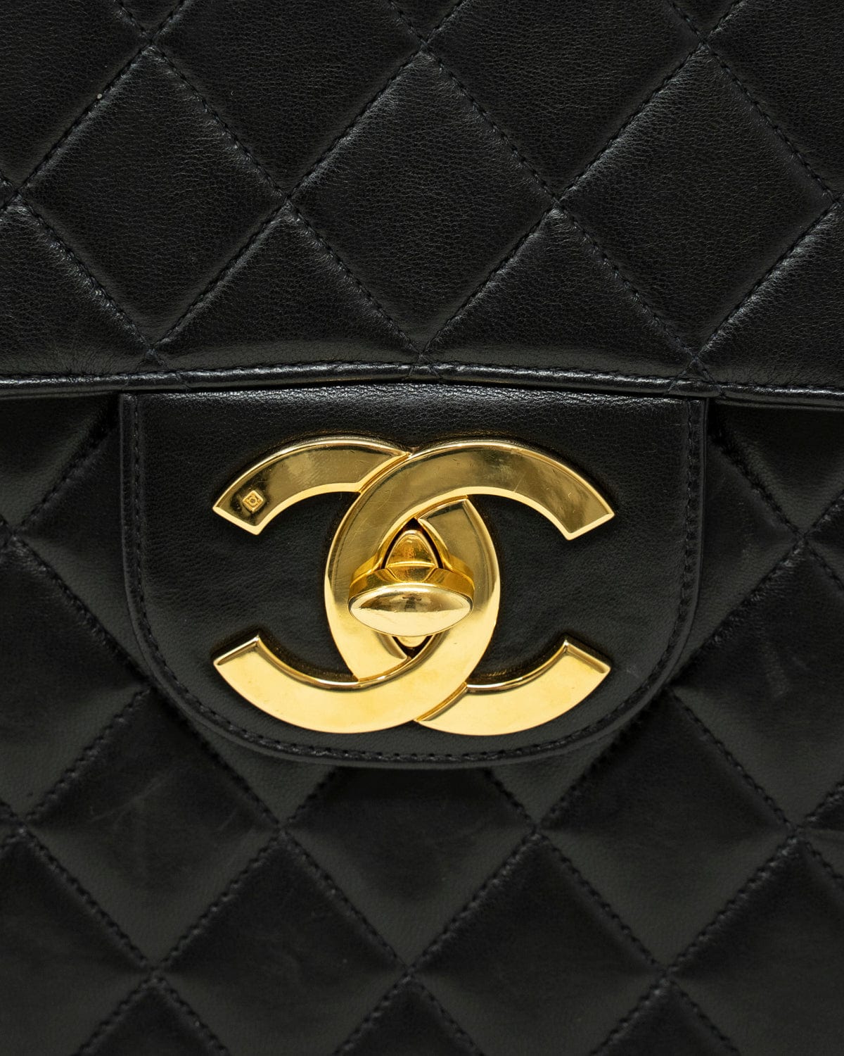 Chanel Chanel Classic Flap Jumbo Chain Shoulder Bag - ASL1859