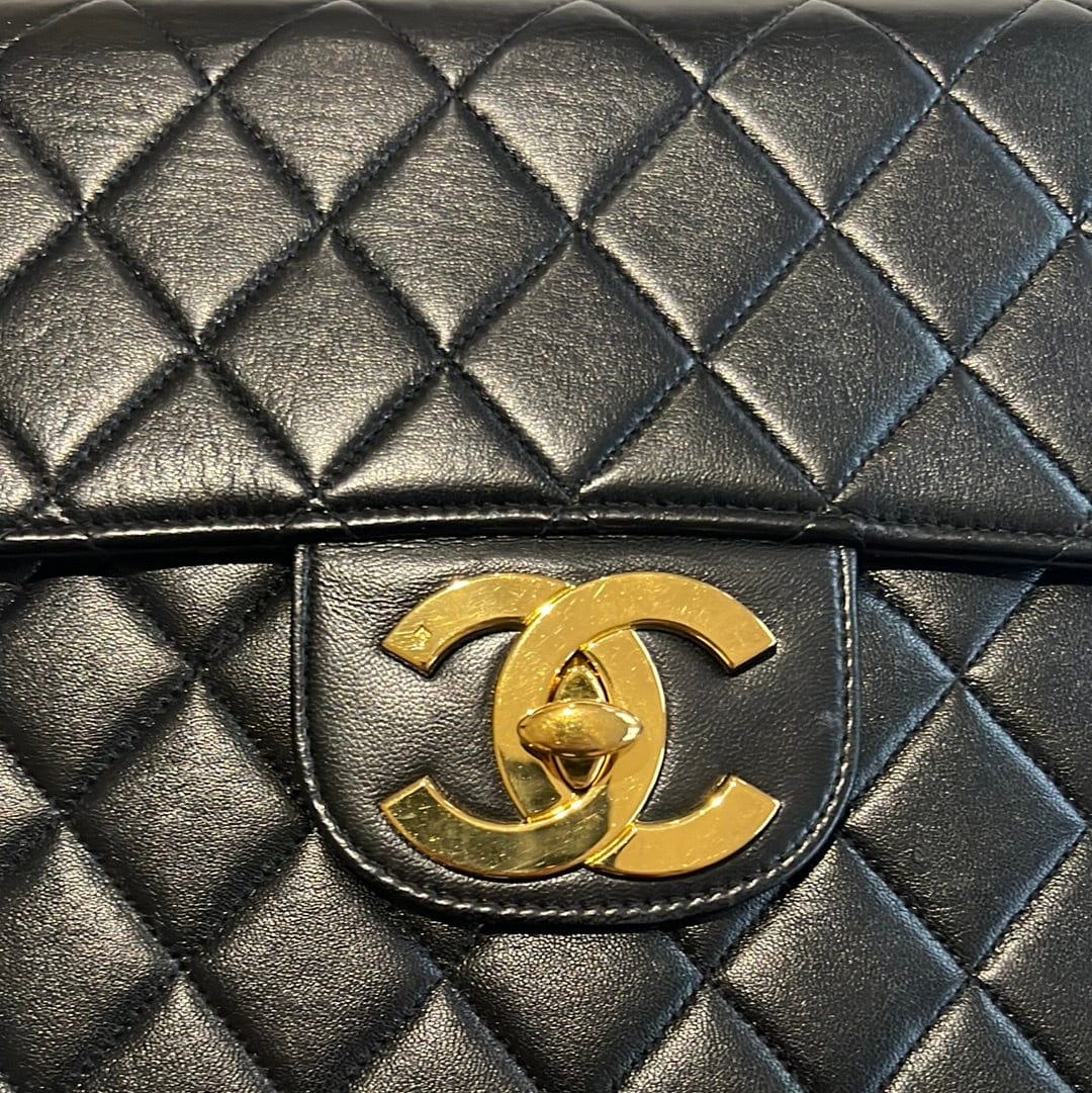 Chanel Chanel Classic Flap Jumbo Double Chain Shoulder Bag - ASL1858