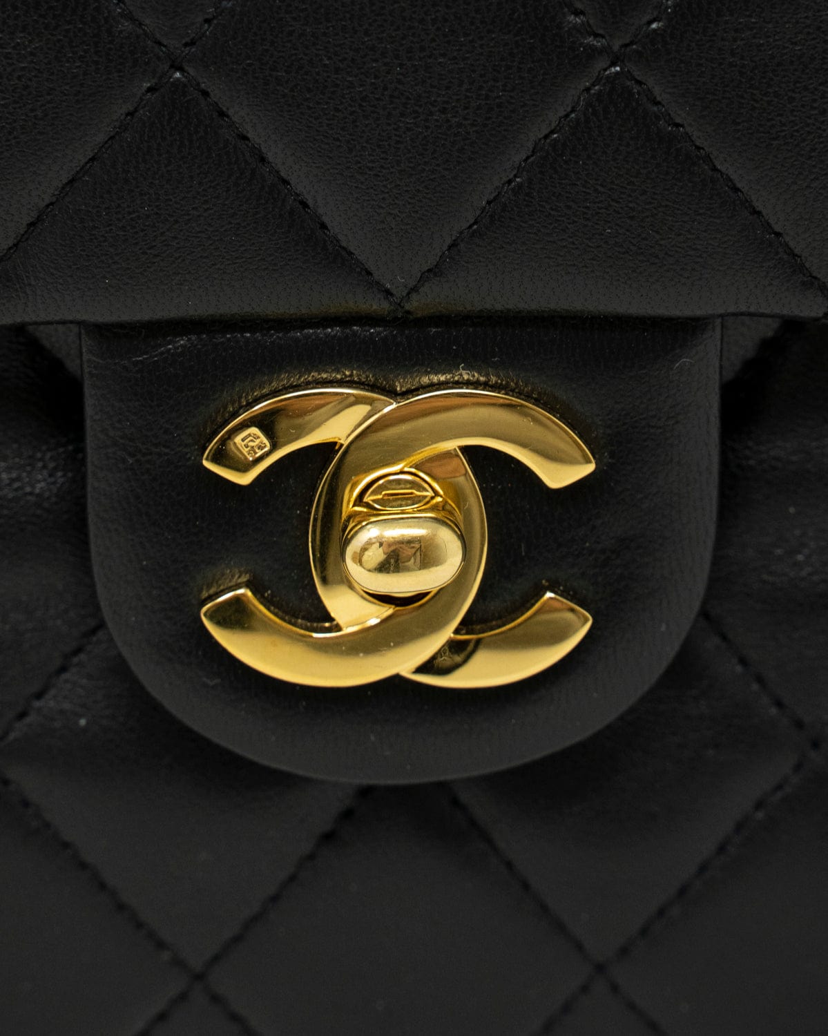 Chanel Chanel Classic Flap Mini Square Chain Shoulder Bag ASL2416