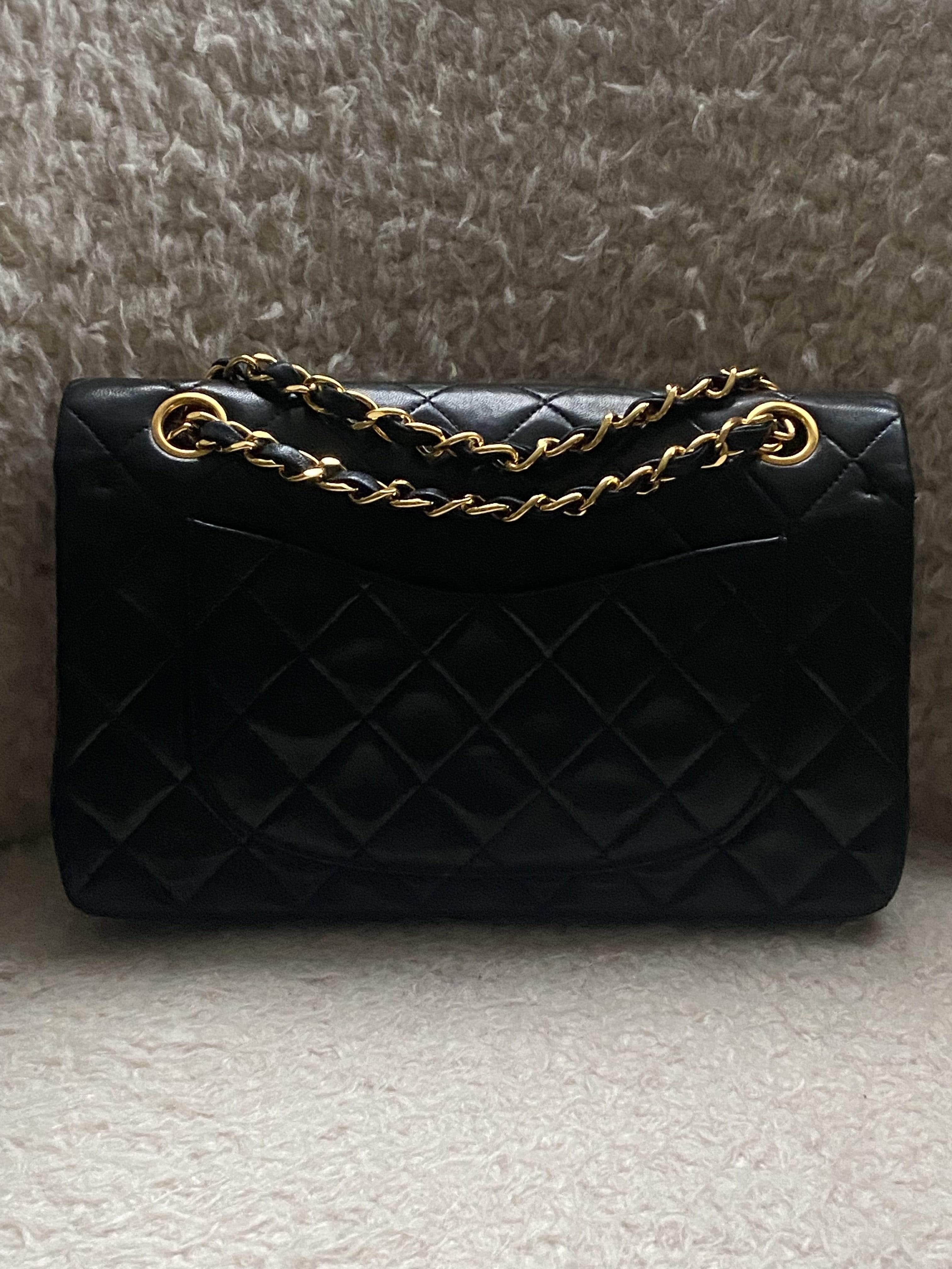 Chanel Chanel classic flap small lambskin black gold hardware - ASL1741