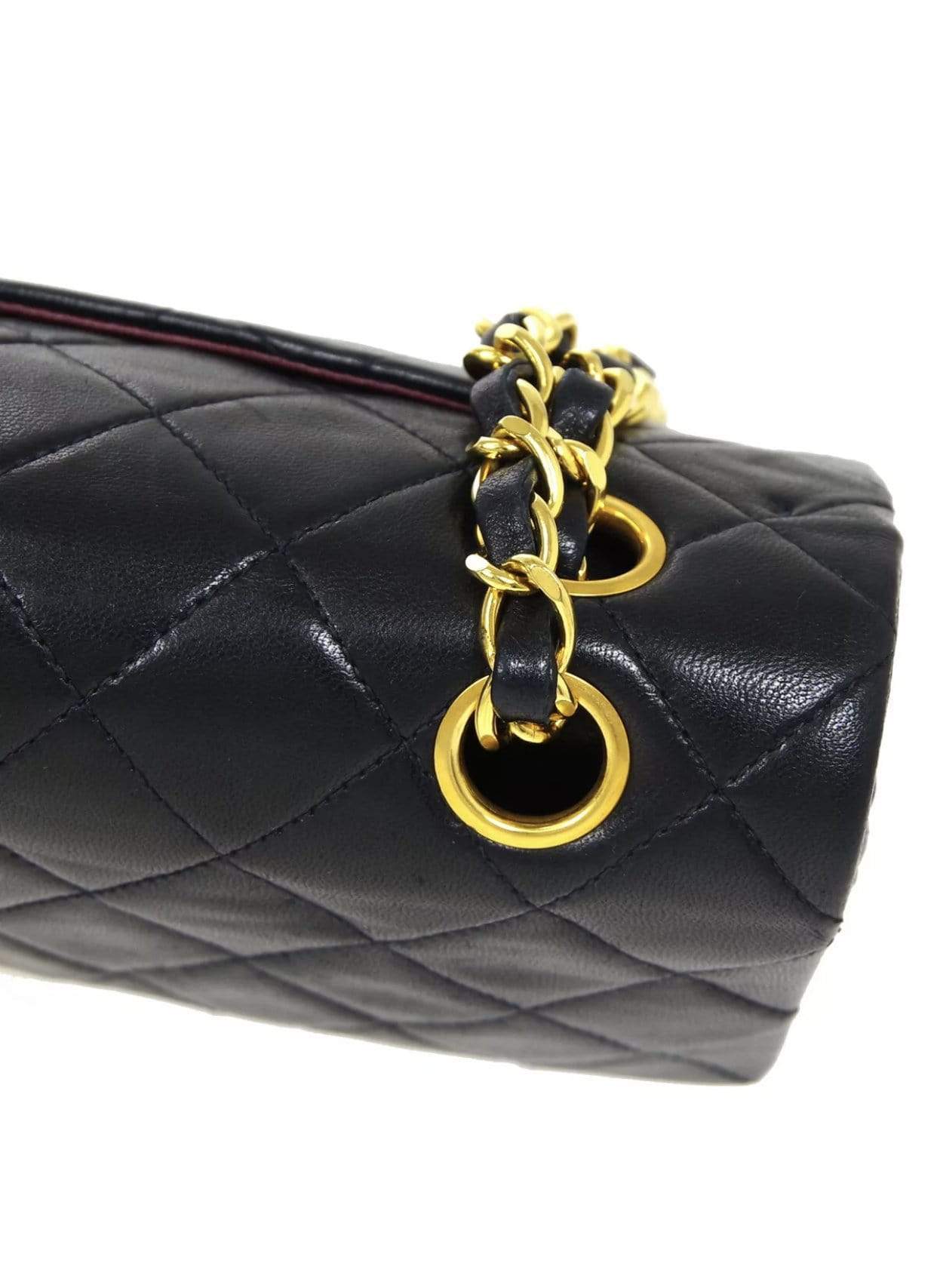 Chanel Chanel classic flap small lambskin black gold hardware - ASL1741