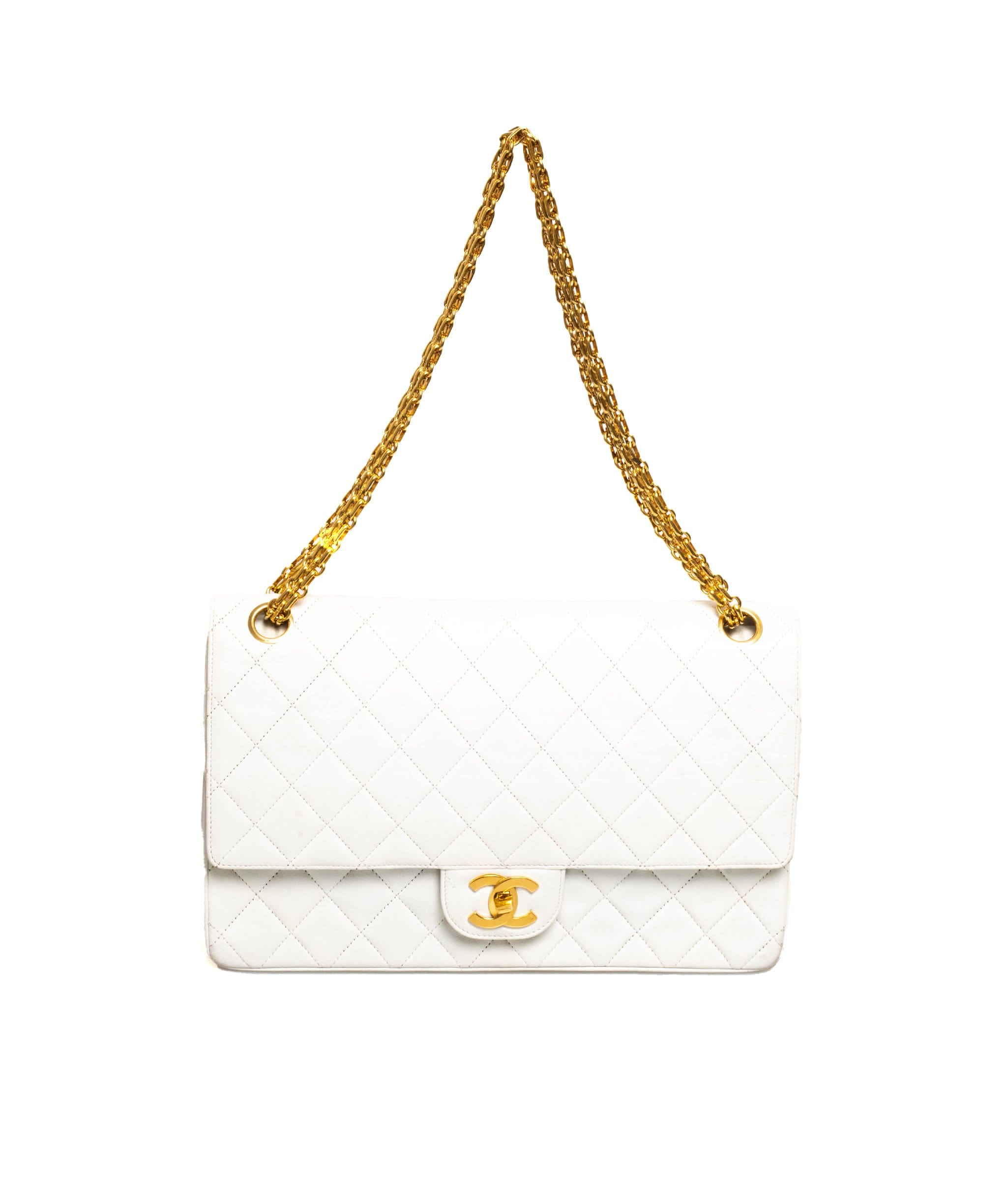 Chanel Chanel classic white flap lambskin bag gold hardware - ASL1653