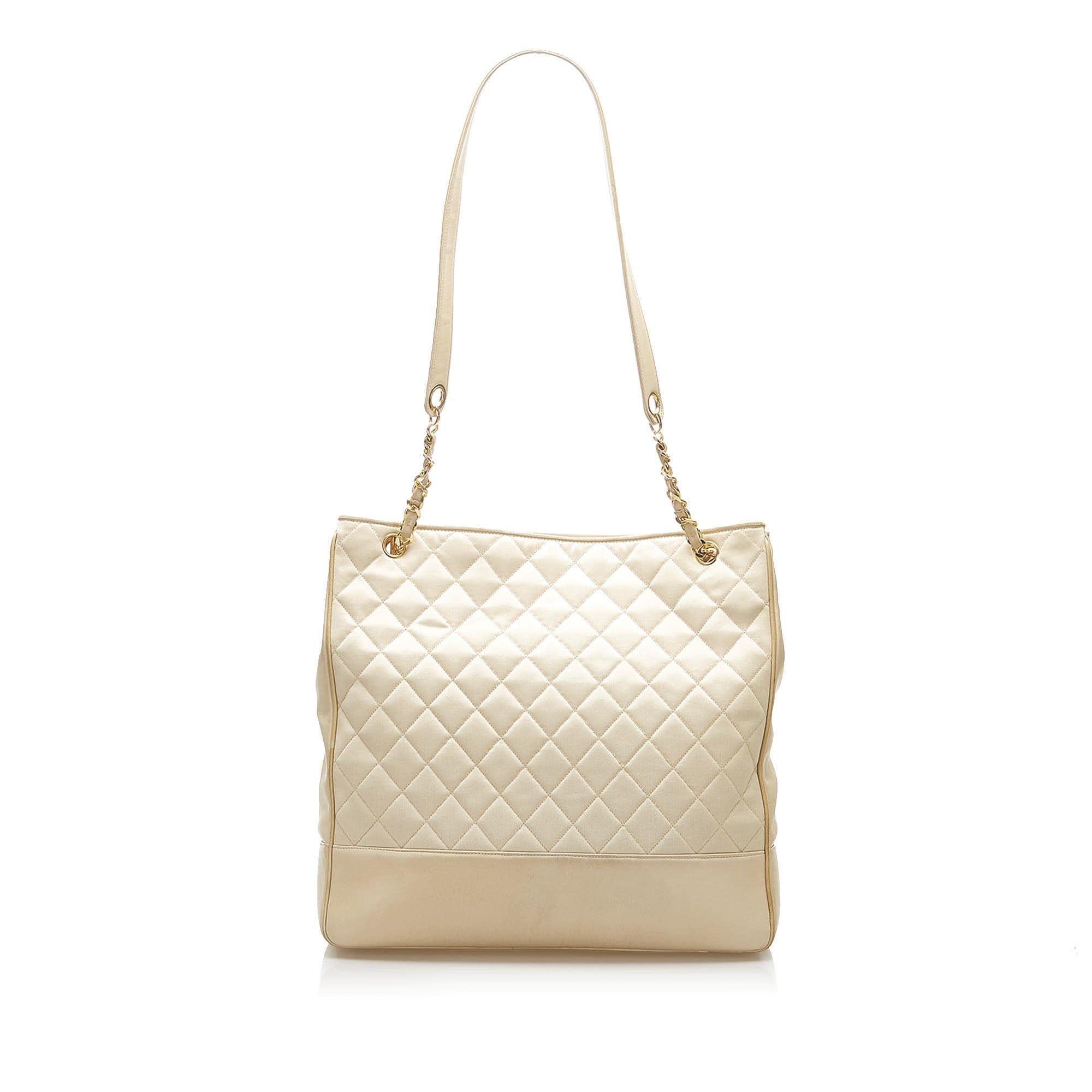 Chanel Chanel Cream Matelasse Leather Tote Bag  AWL1025