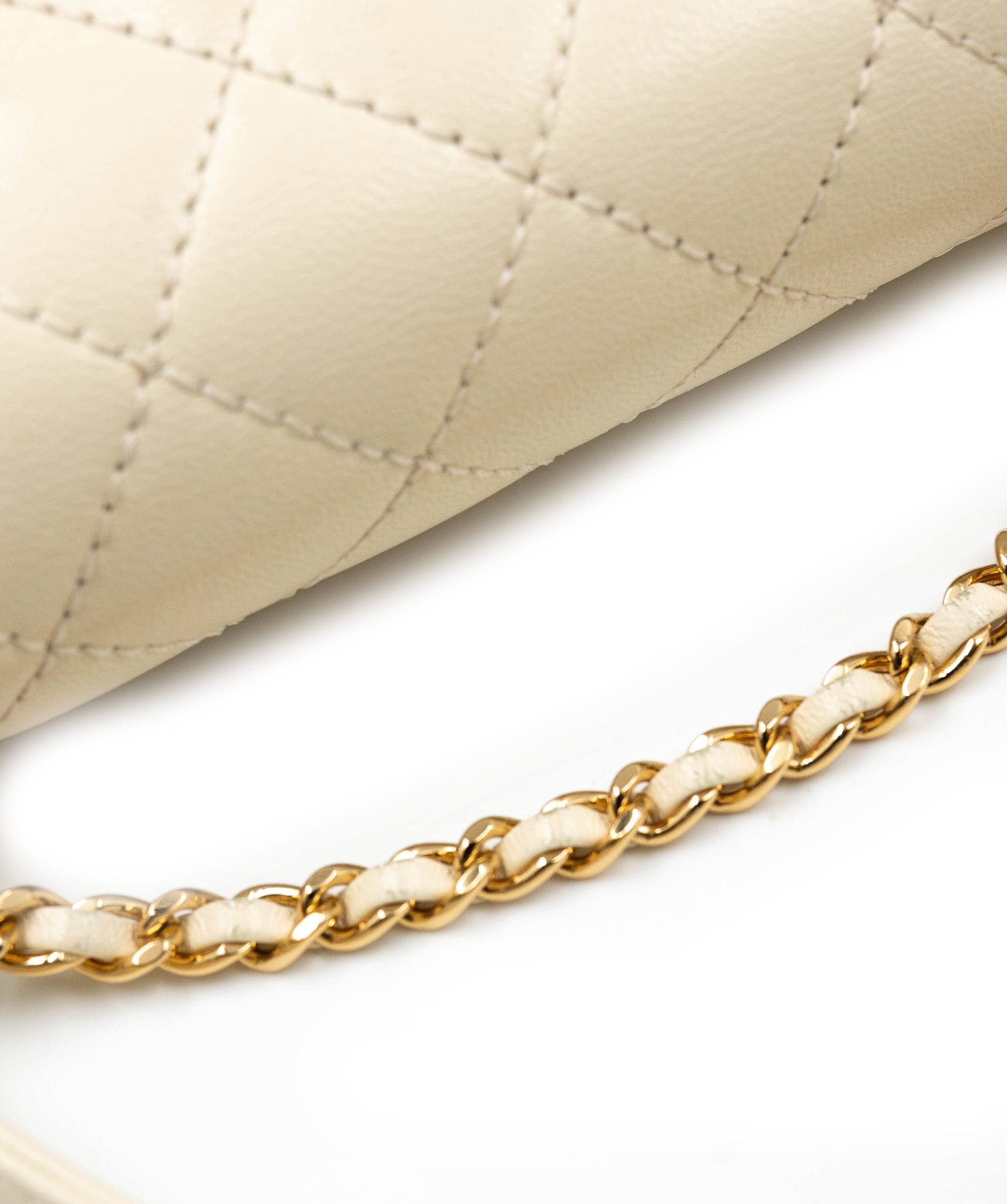 Chanel Chanel Diana Bag in Cream Lambskin Leather AGL2296