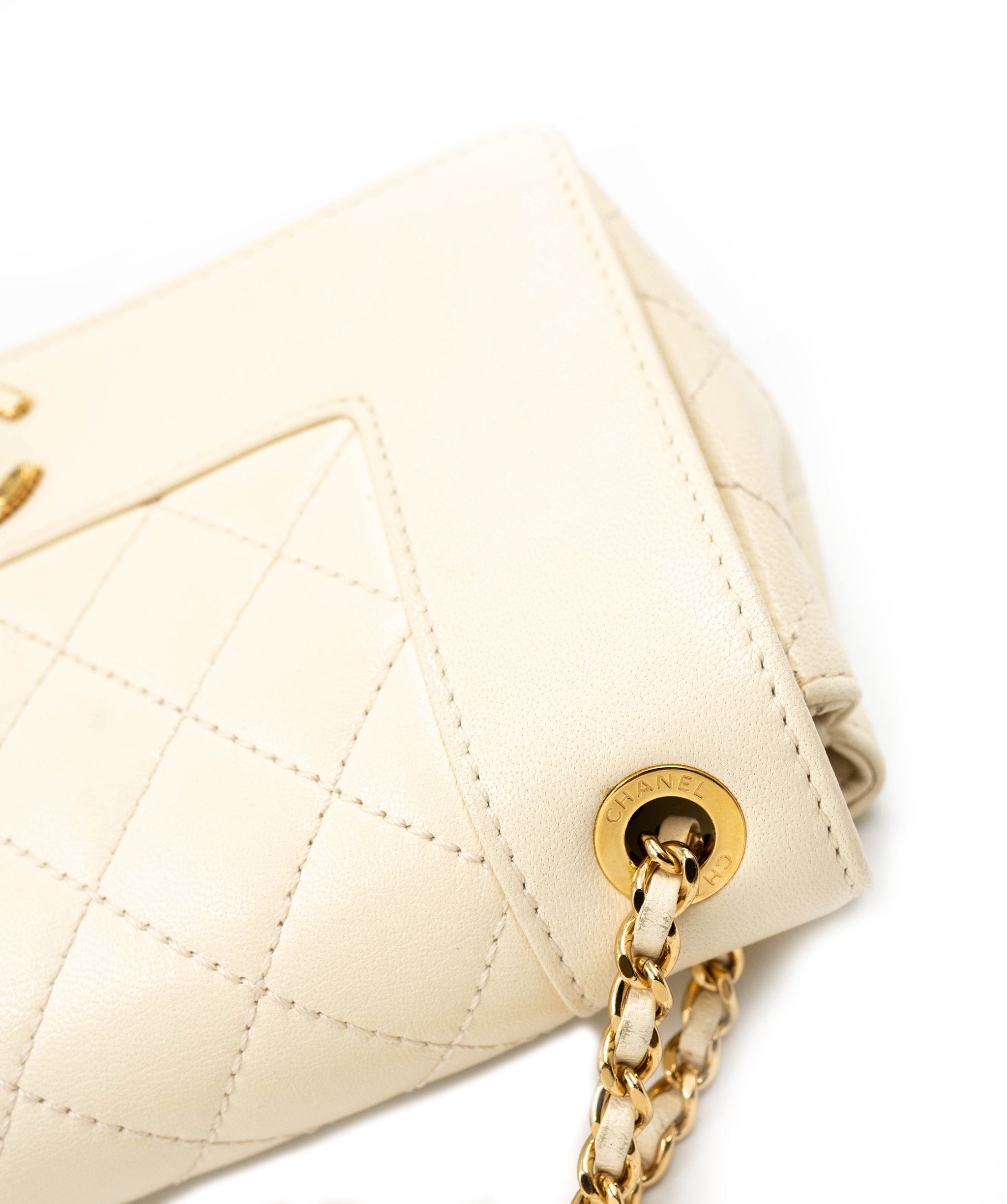 Chanel Chanel Diana Bag in Cream Lambskin Leather AGL2296