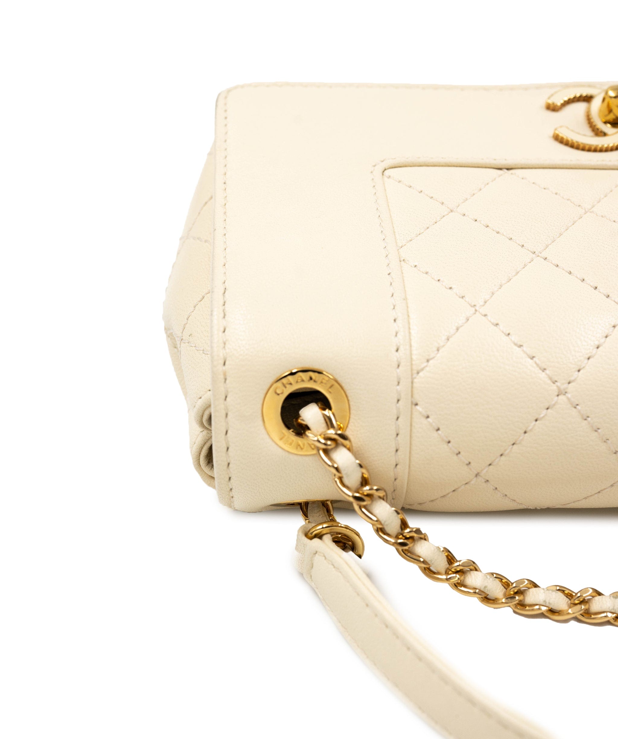 Chanel Chanel Diana Bag in Cream Lambskin Leather AGL2296