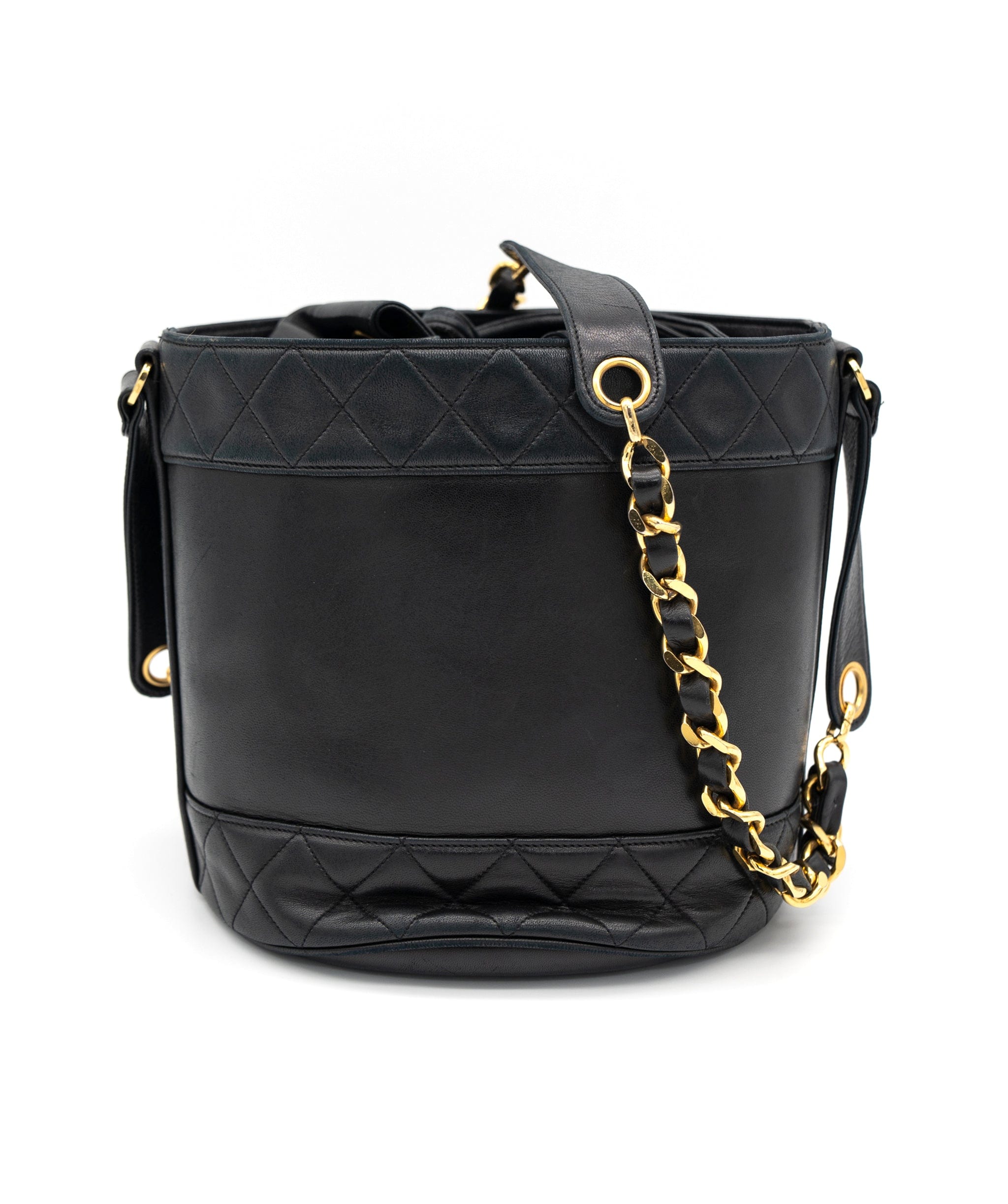 Chanel Chanel Drawstring Chain Shoulder Bag PXL1650