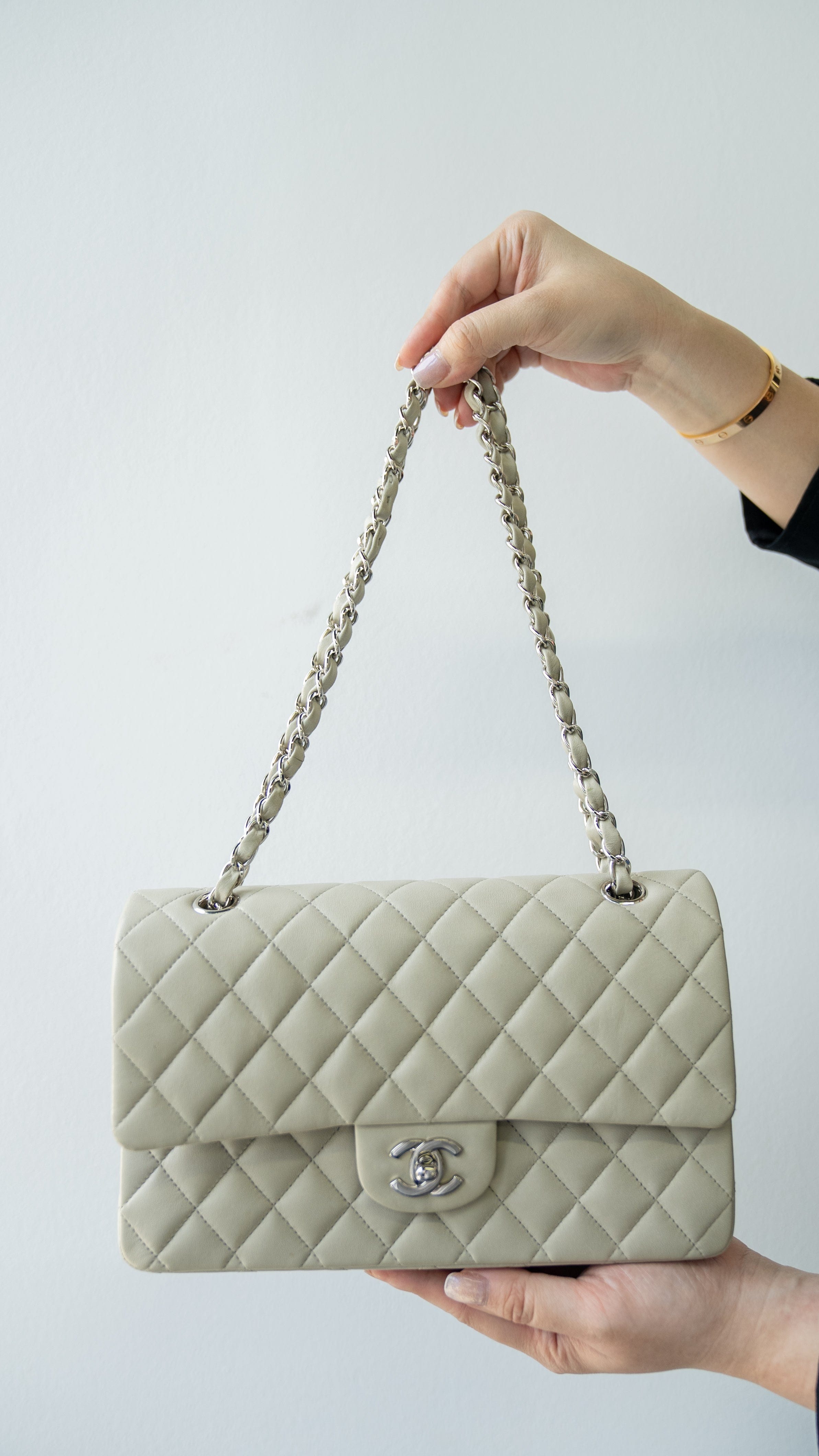 Chanel Chanel Grey Classic flap bag with SHW - AWL3363