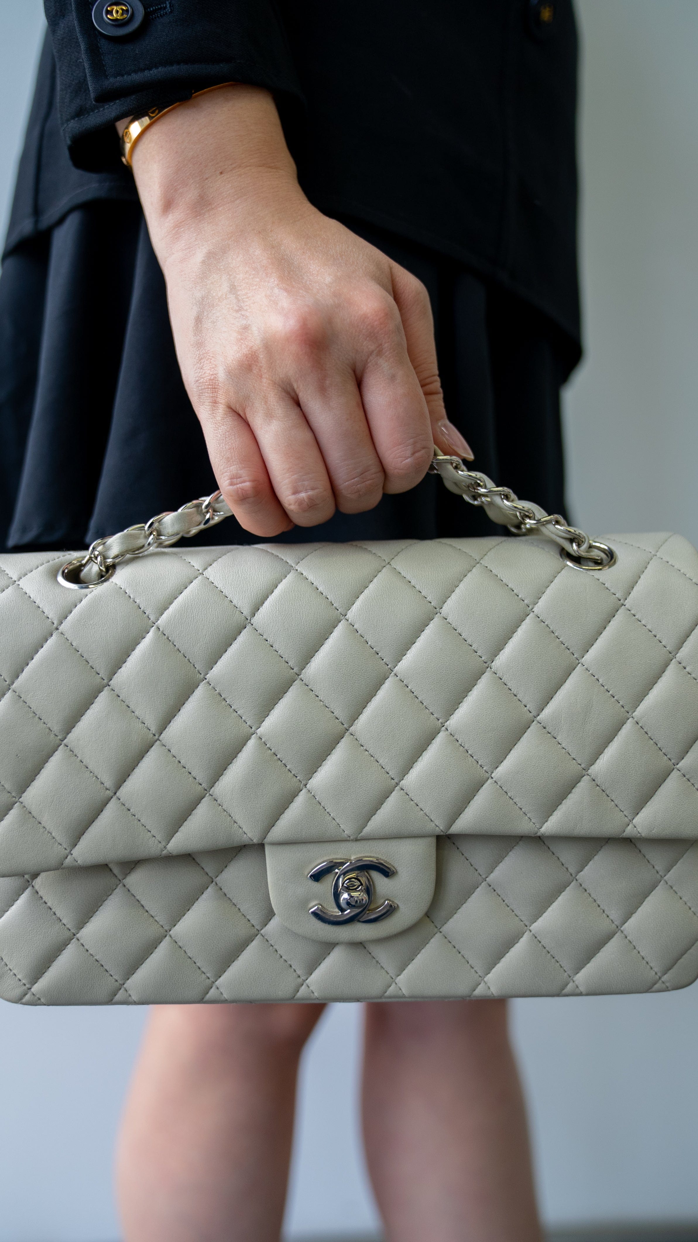 Chanel Chanel Grey Classic flap bag with SHW - AWL3363