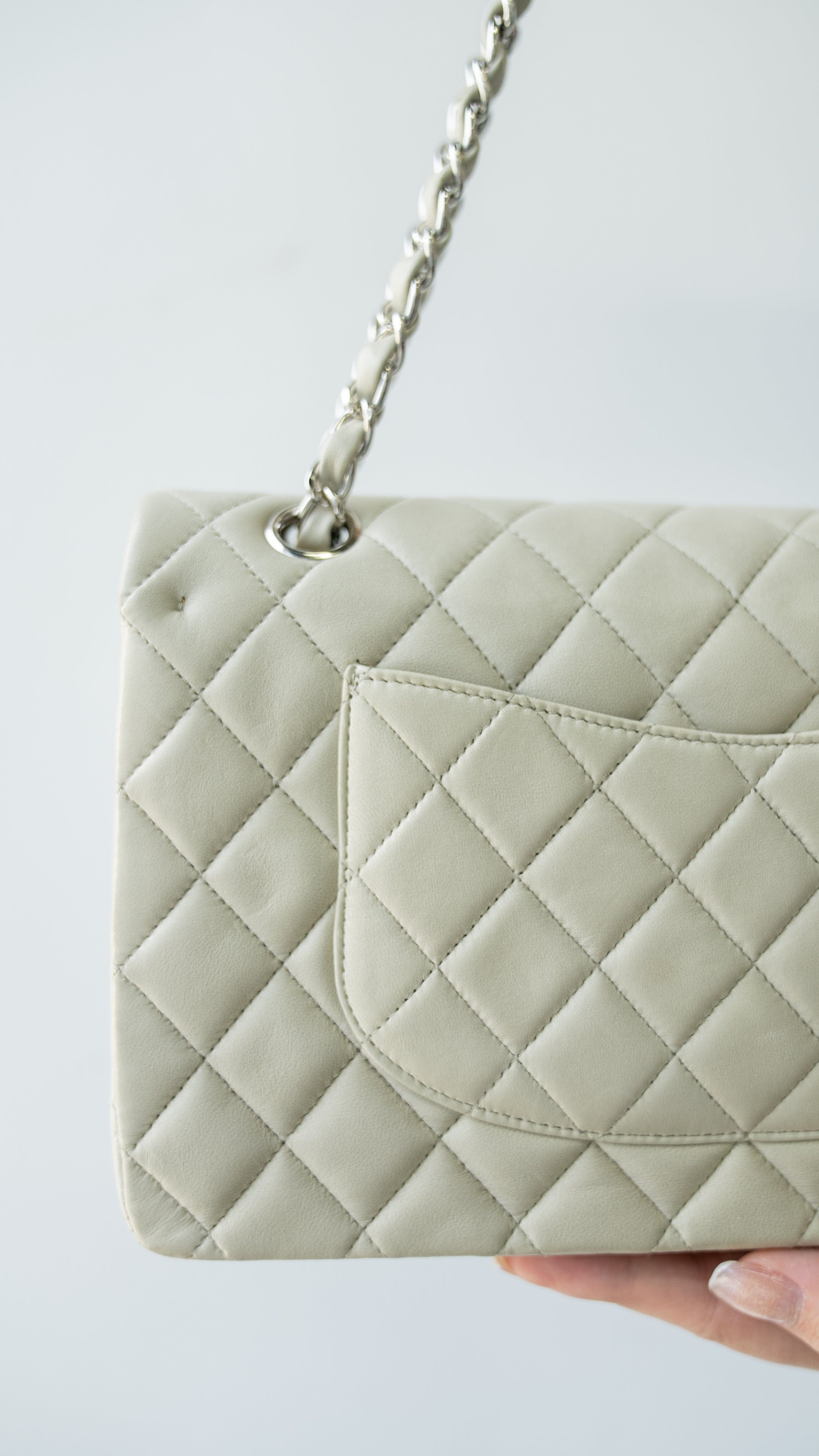 Chanel Chanel Grey Classic flap bag with SHW - AWL3363