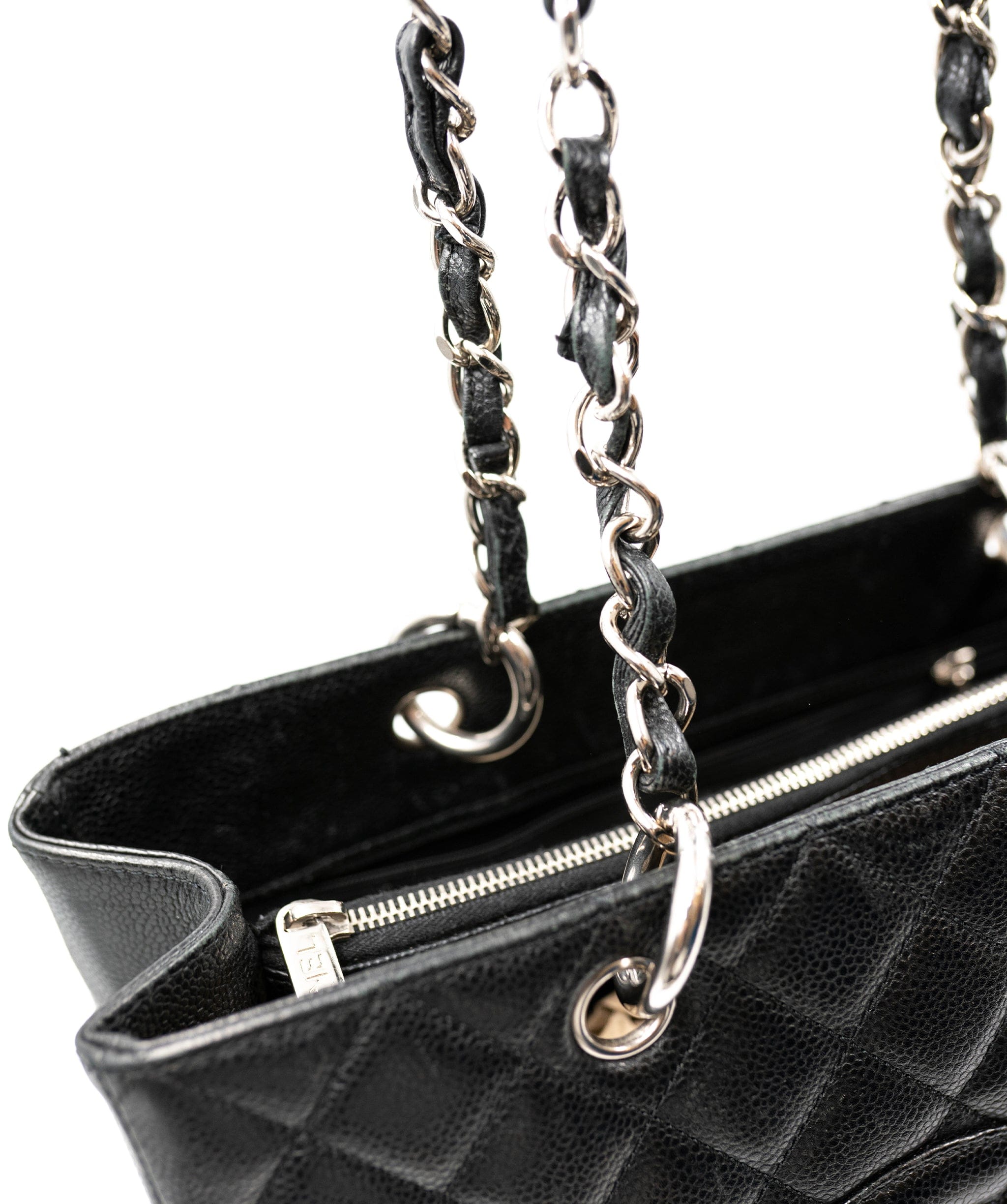 Chanel Chanel GST Bag in black caviar shw AGC1202