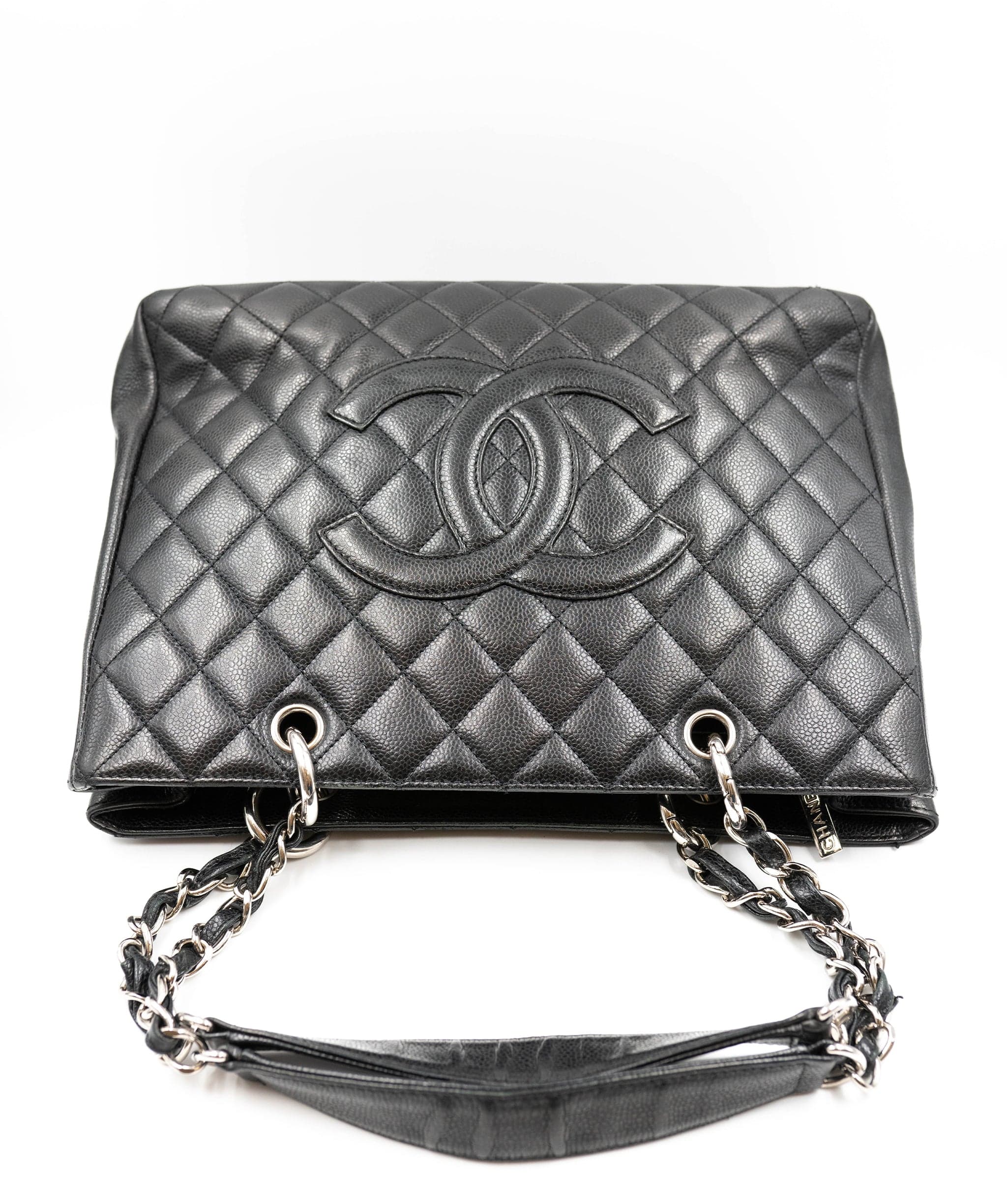 Chanel Chanel GST Bag in black caviar shw AGC1202