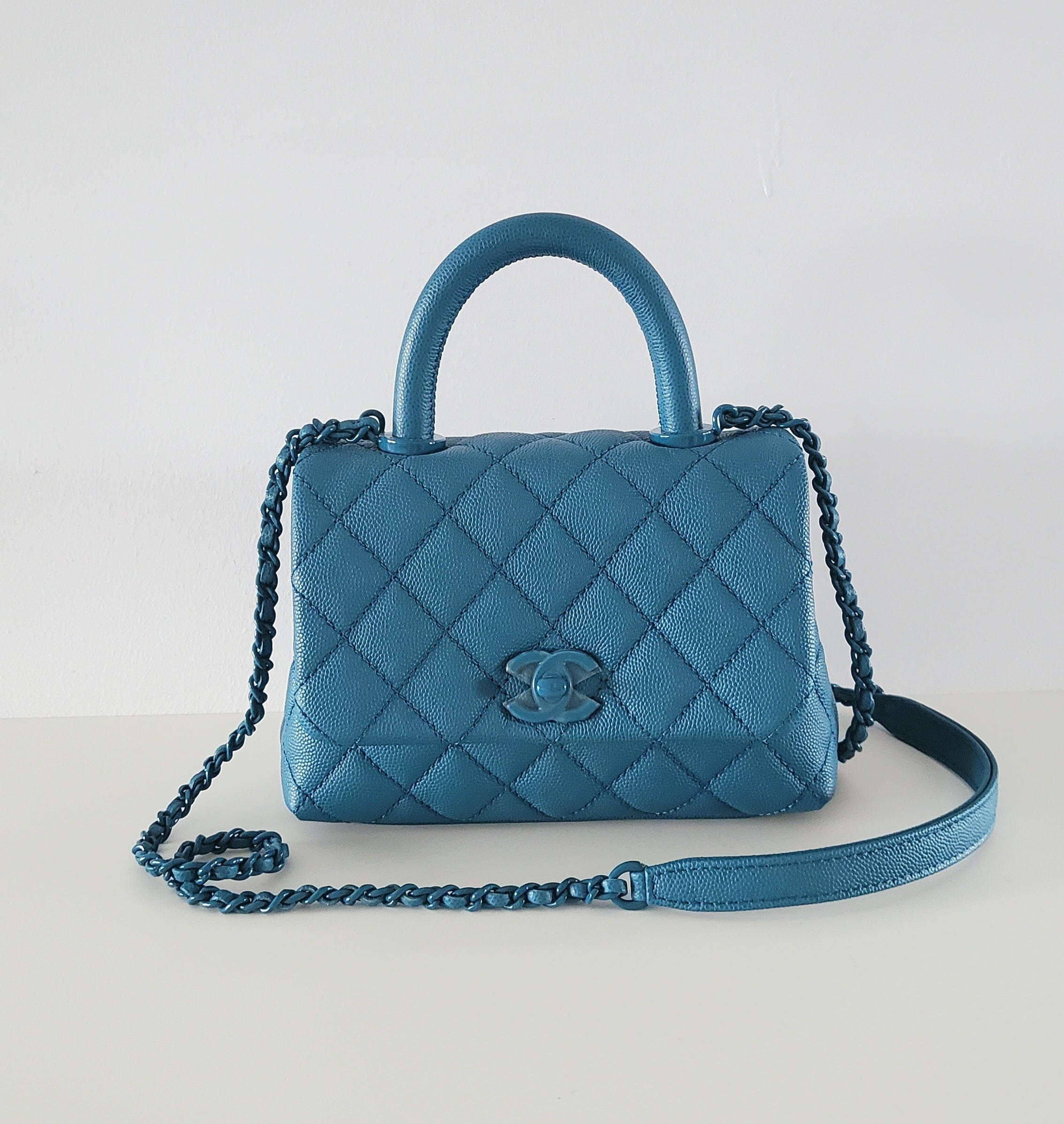 Chanel Chanel Incognito Blue Coco Handle 
 SYC1017