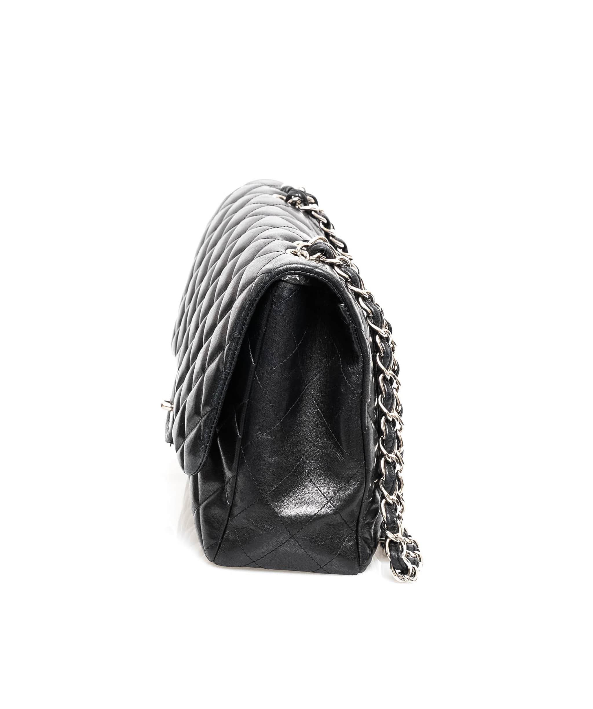 Chanel Chanel Jumbo Silver Chain Lambskin Classic Flap Bag NW3444