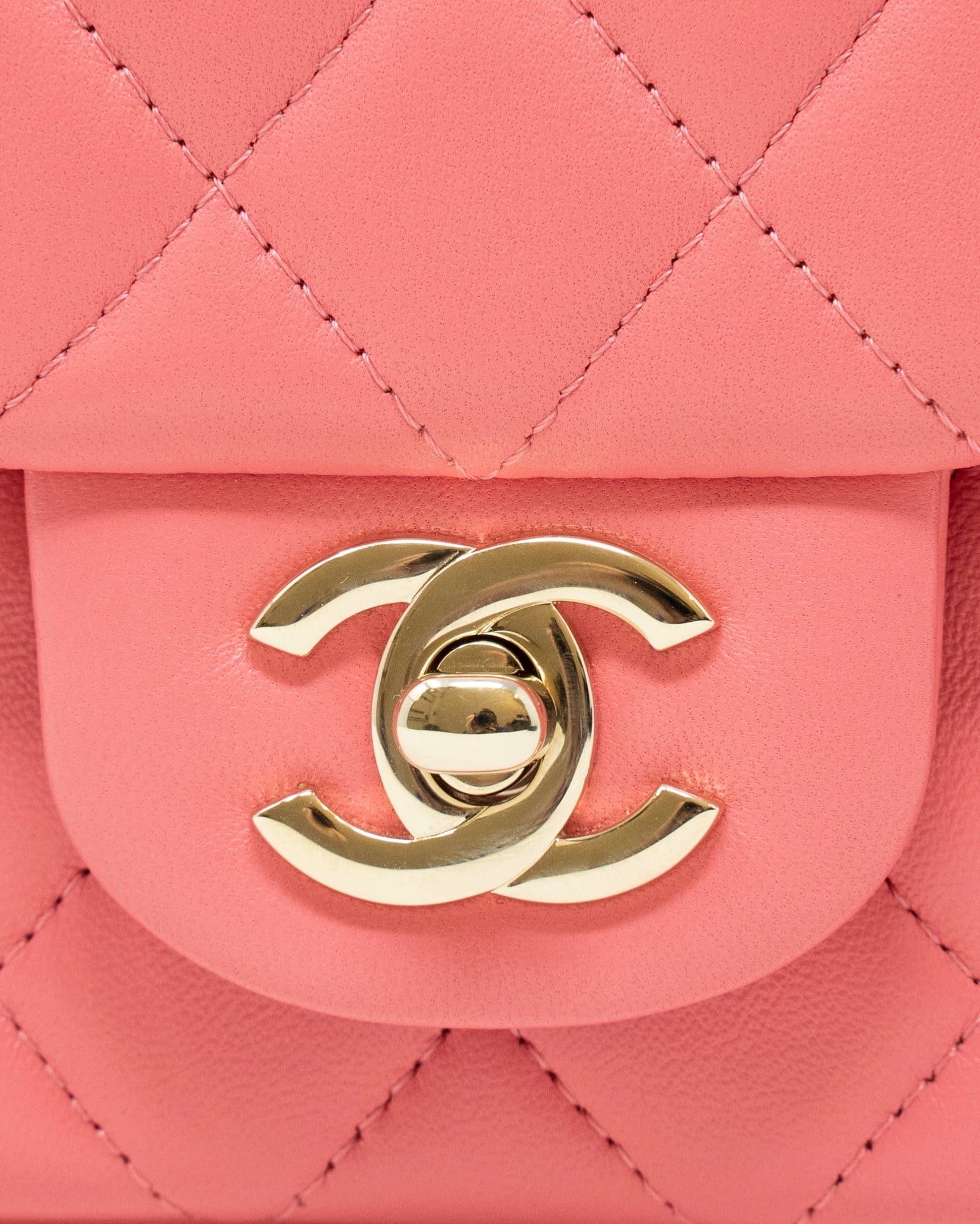 Chanel Chanel Lambskin mini flap bag Pink  ADL2091