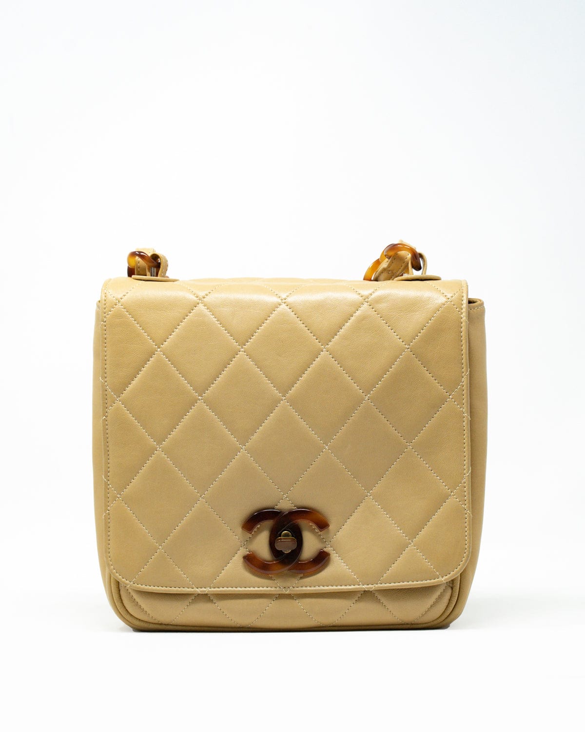 Chanel Chanel Lambskin satchel style crossbody bag with Tortoiseshell CC lock - AWL2571