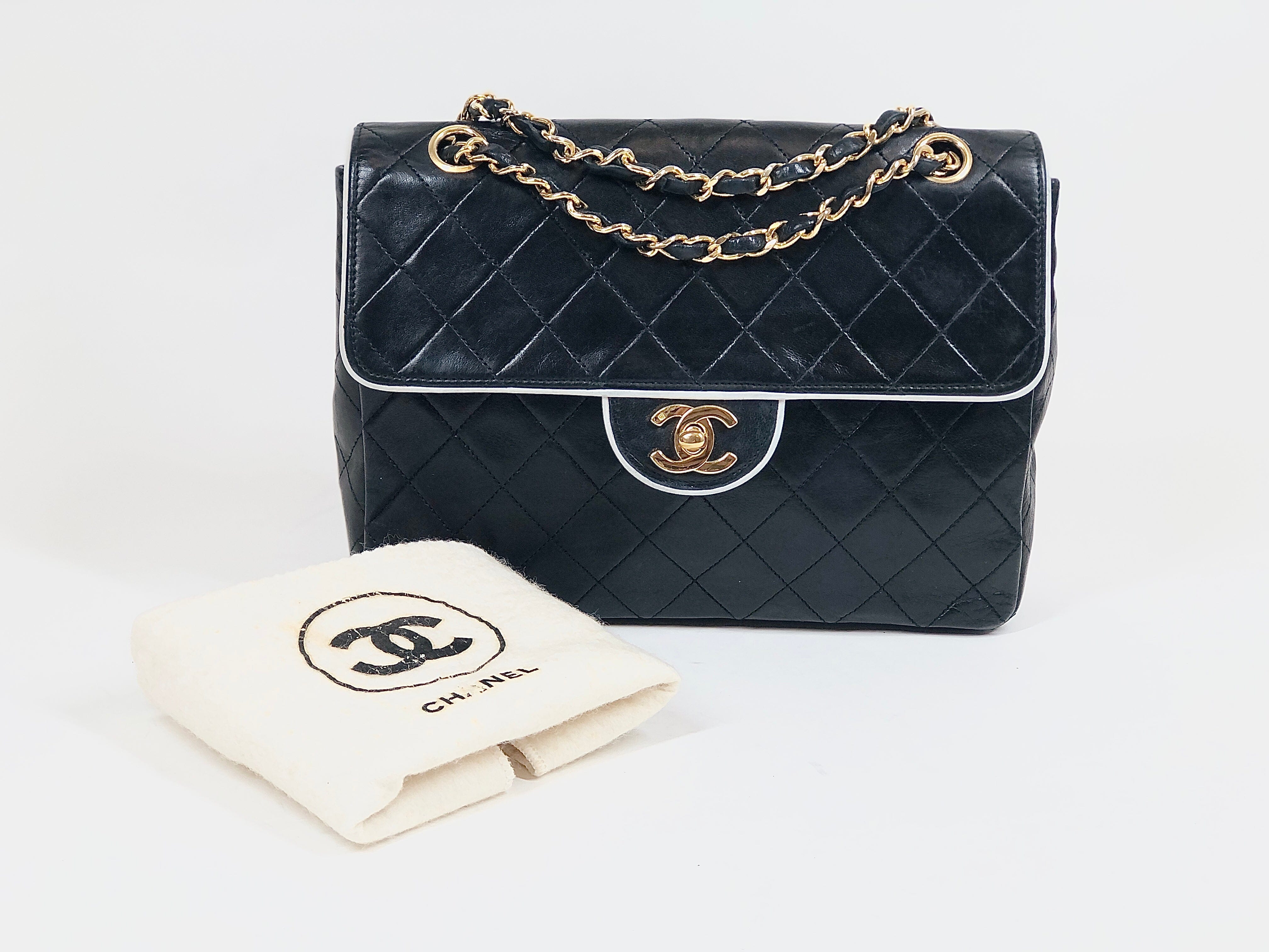 Chanel Chanel Matelasse Lambskin Single Flap ASL3077