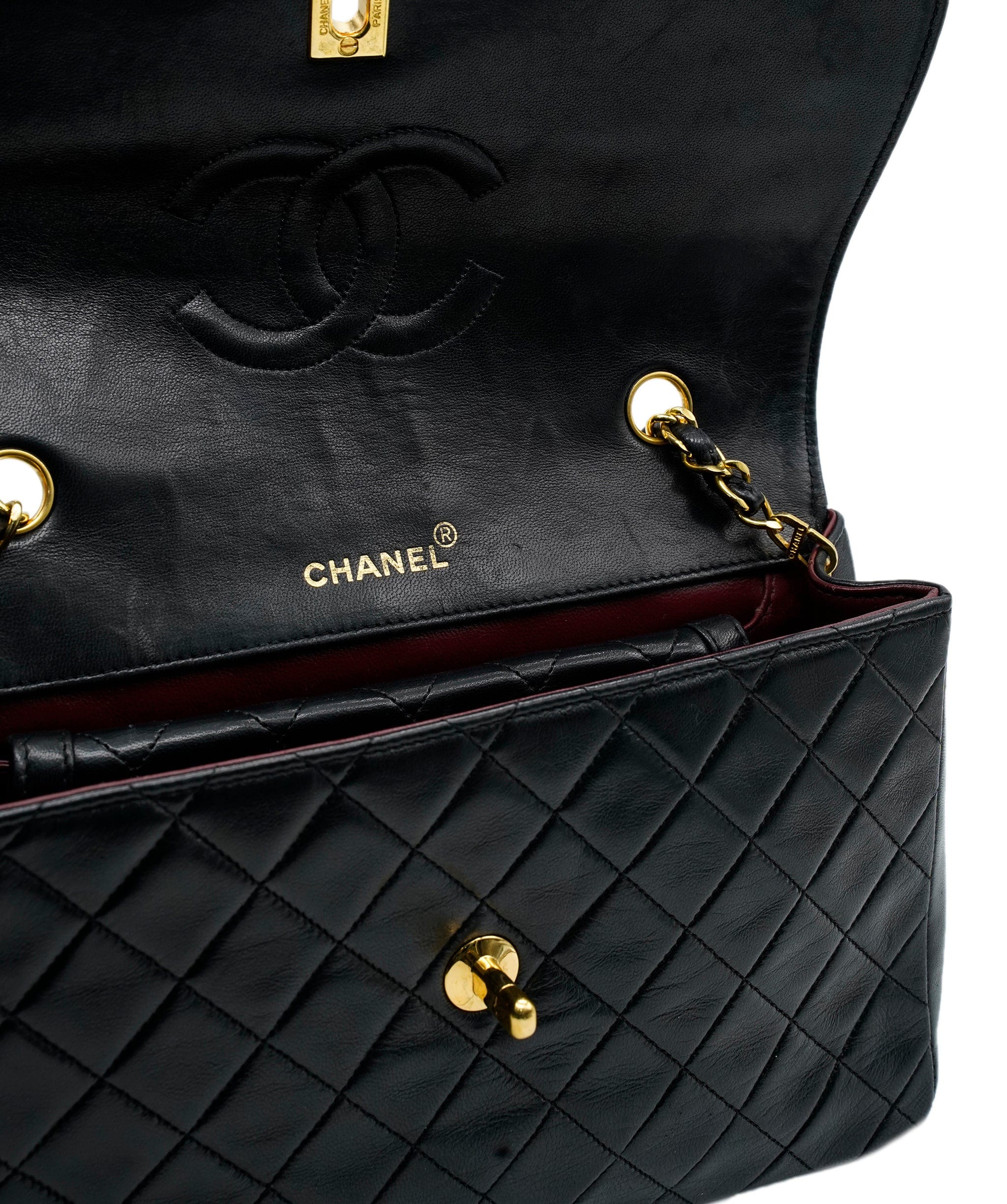 Chanel Chanel Materasse With Pouch - AWL4373