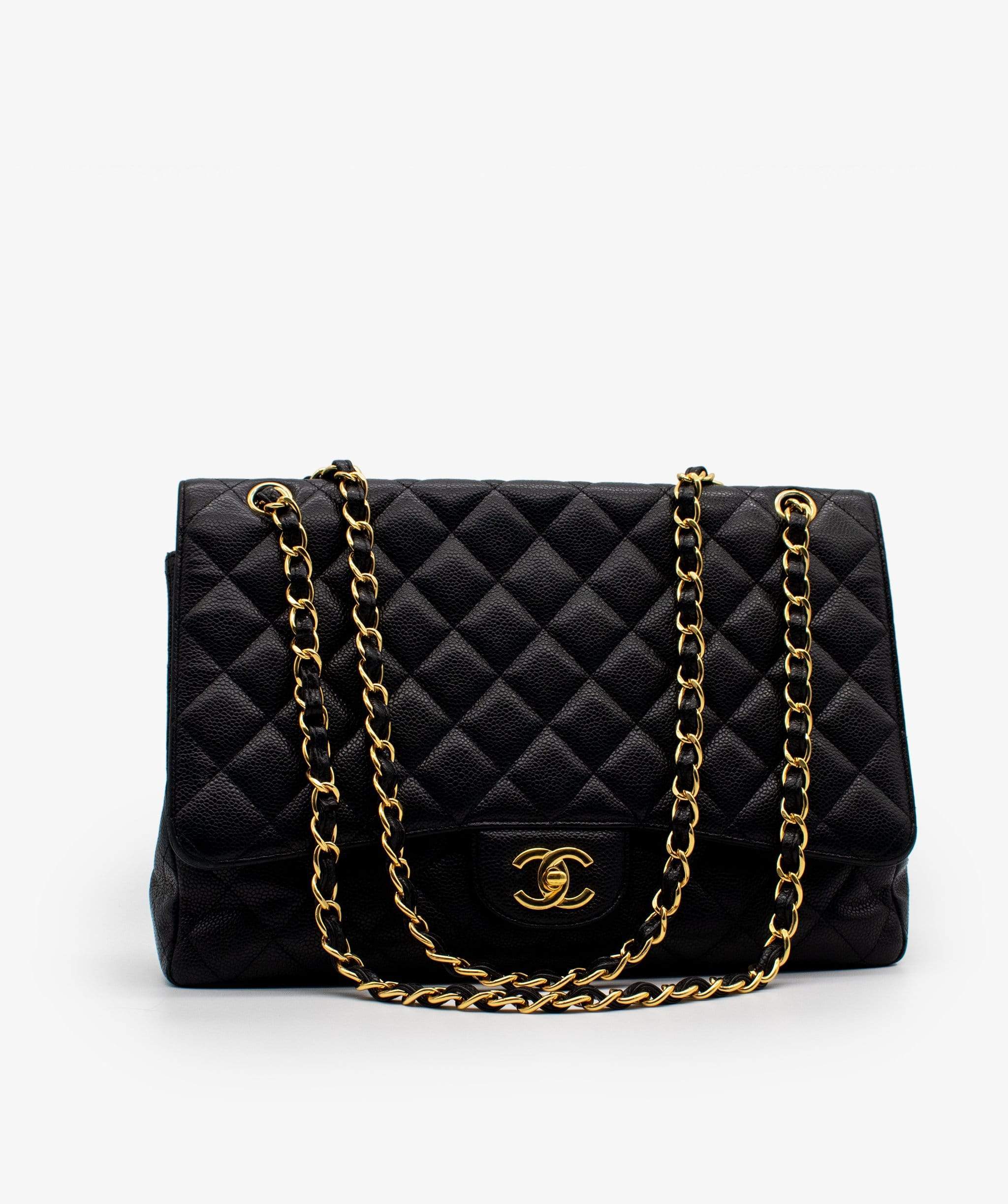 Chanel Chanel Maxi Caviar Black GHW Flapbag