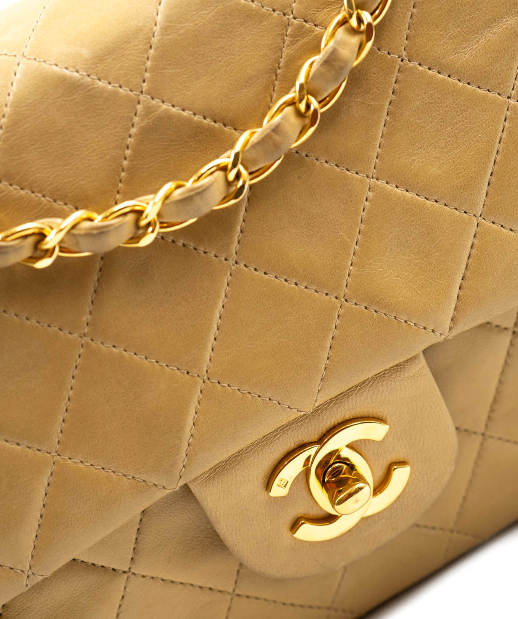 Chanel Chanel Med 10" Beige classic flap bag - AWL3987