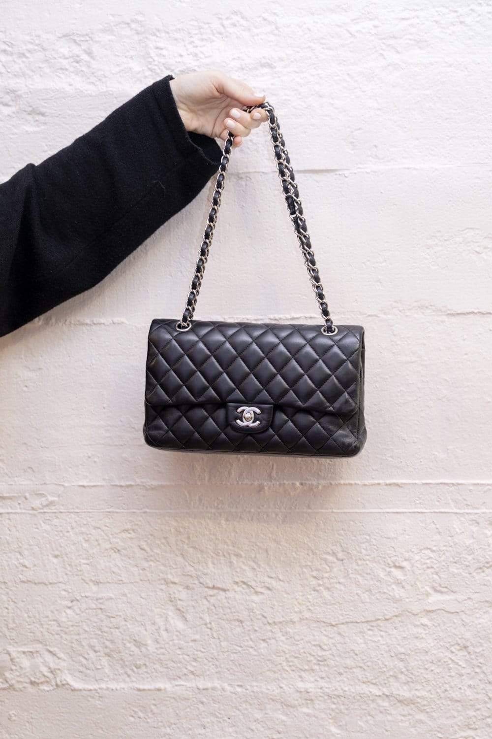 Chanel Chanel Medium Black Lambskin Classic Flap Bag PHW  - AGL1497