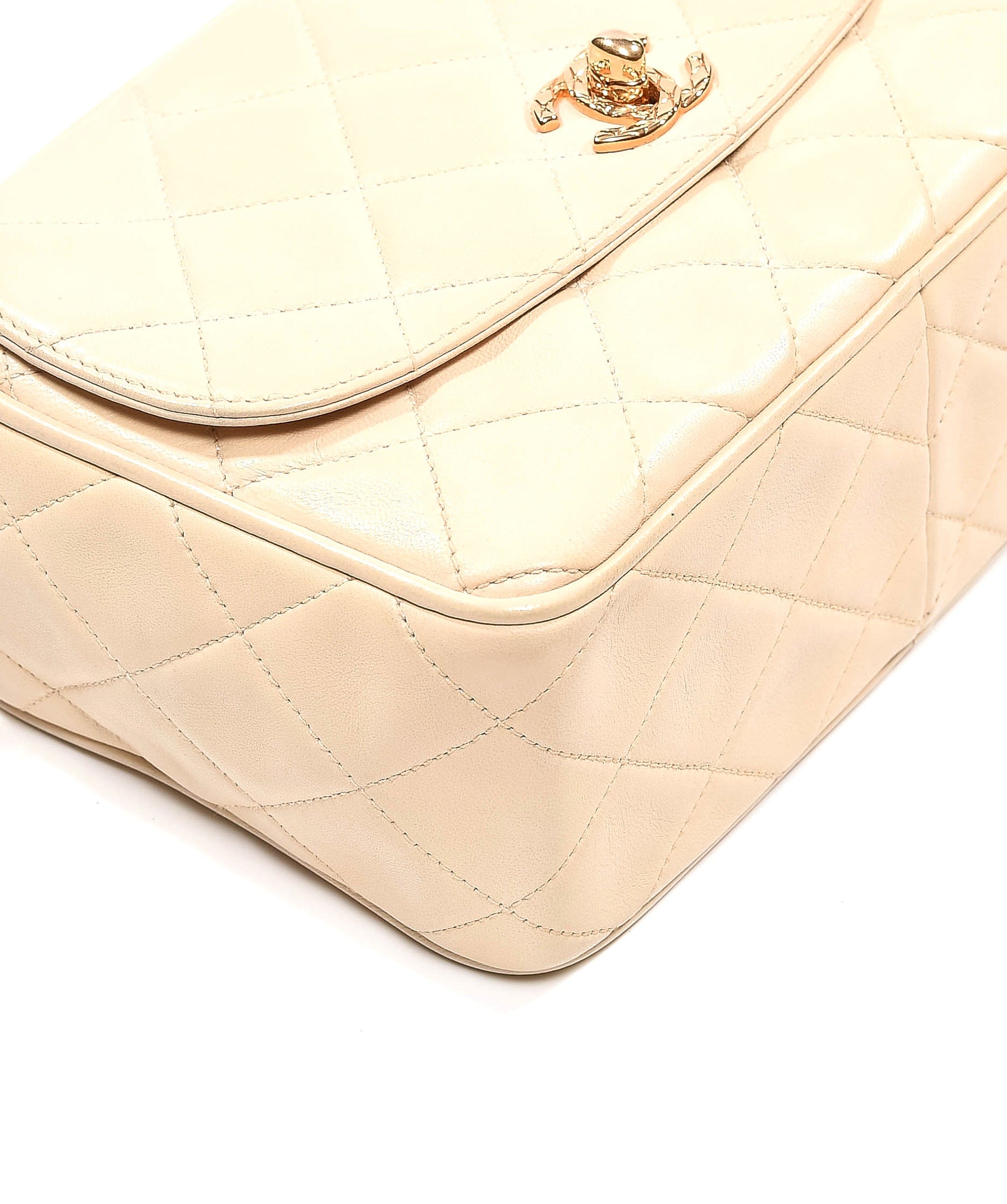 Chanel Chanel Mini Beige Bijoux Camera Bag - AWL2772