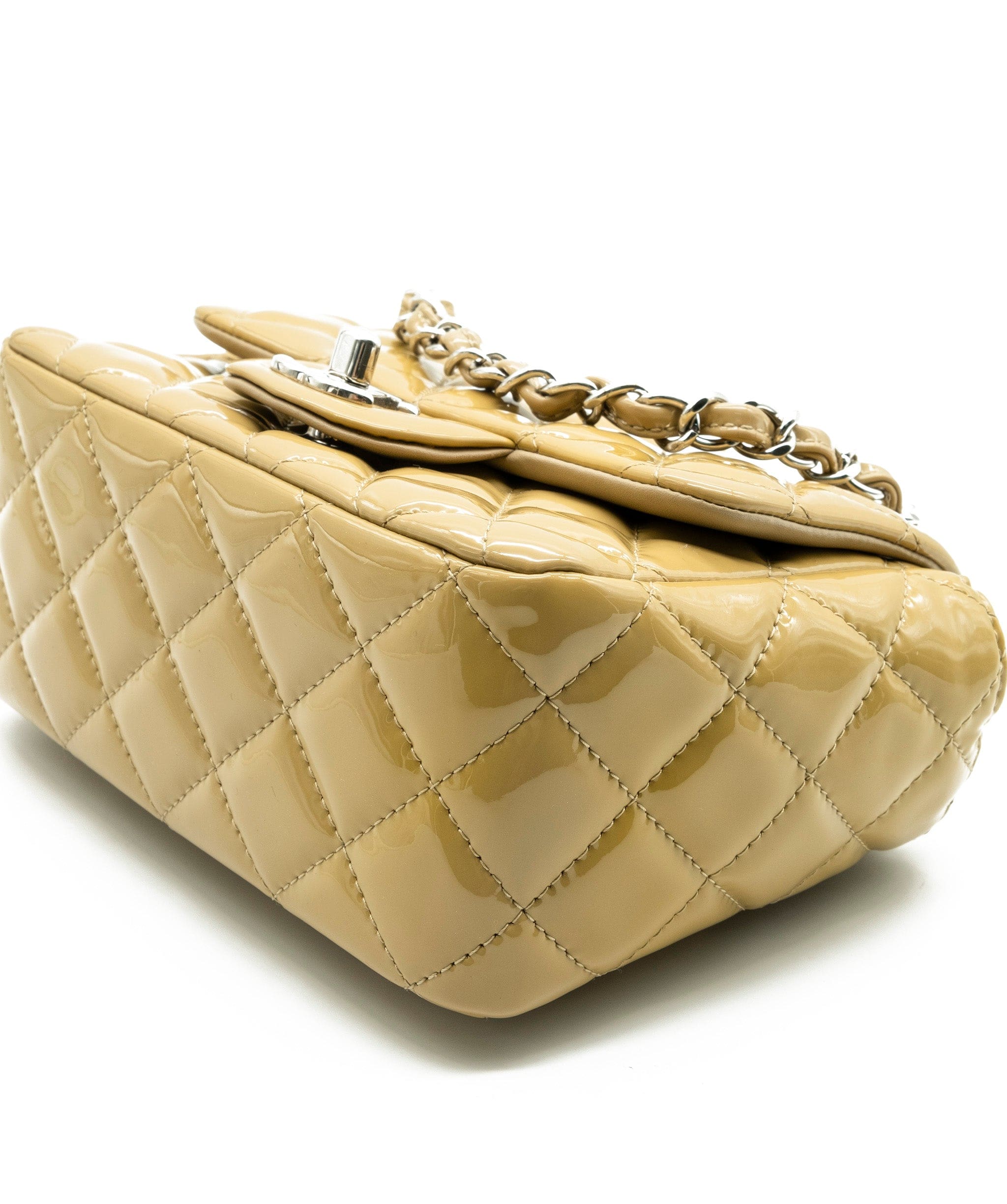 Chanel Chanel Mini Flap with Chain RJL1748