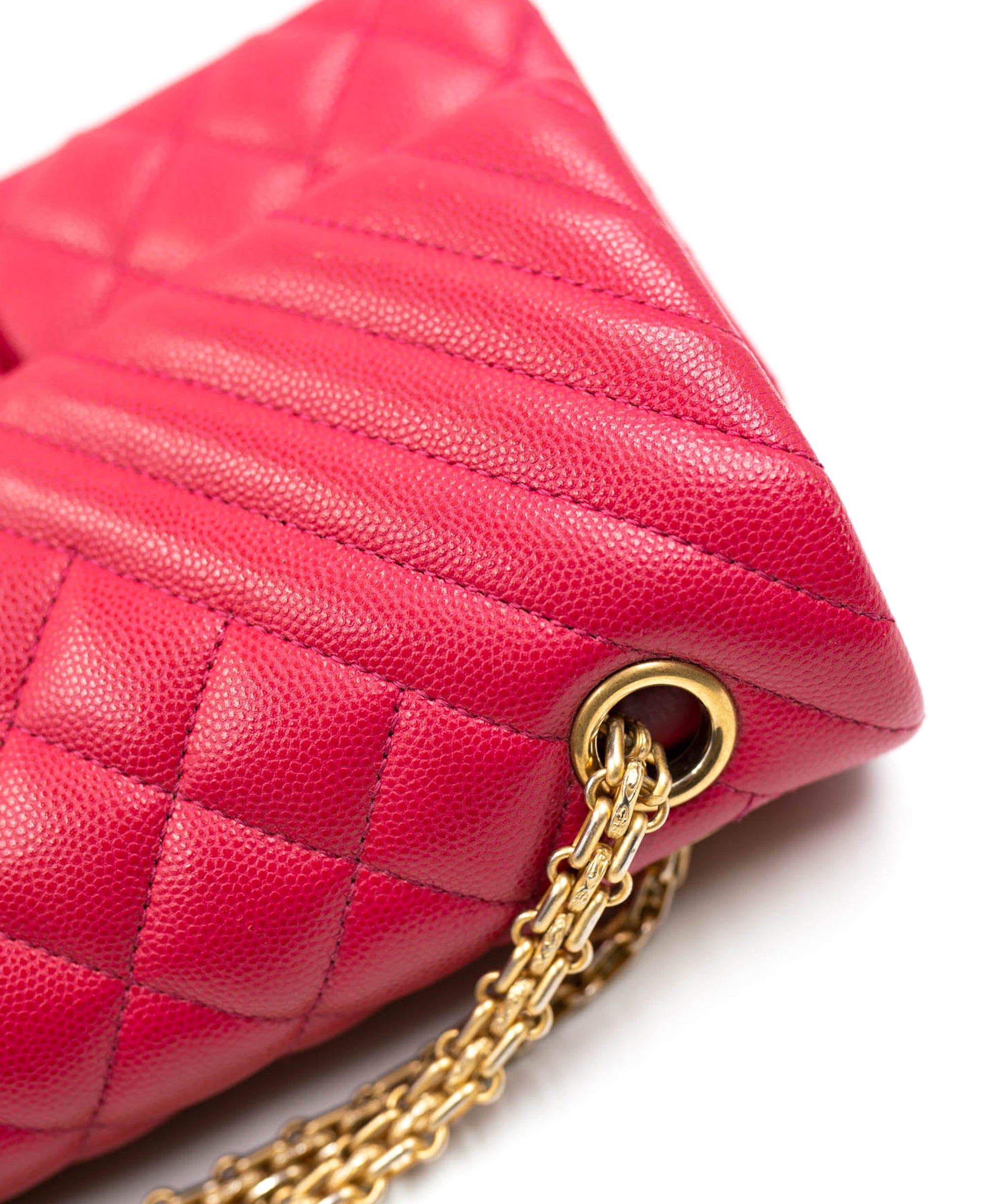 Chanel Chanel Pink caviar skin reissue classic flap bag - AWL3811