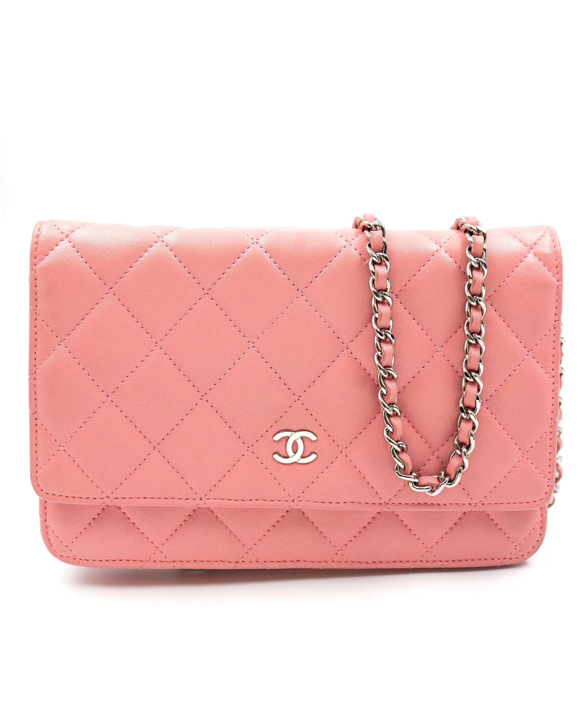 Chanel Chanel pink lambskin WOC. AGL2321