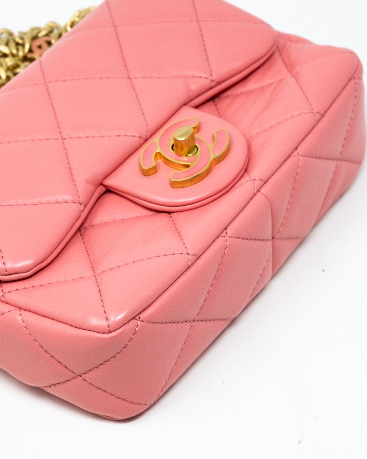 Chanel Chanel Pink Mini Single Flap - AGL1966