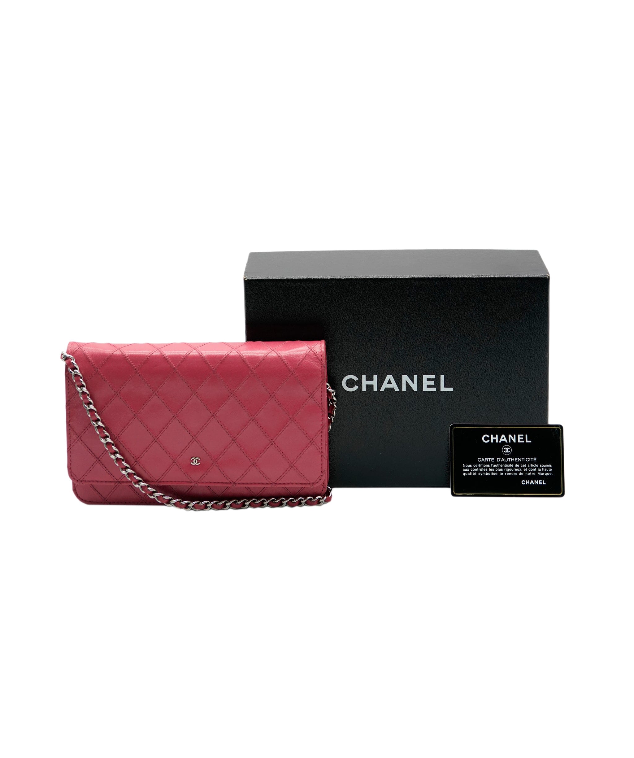 Chanel Chanel Pink Timeless Overstiched WOC AAV6104 AWL4285