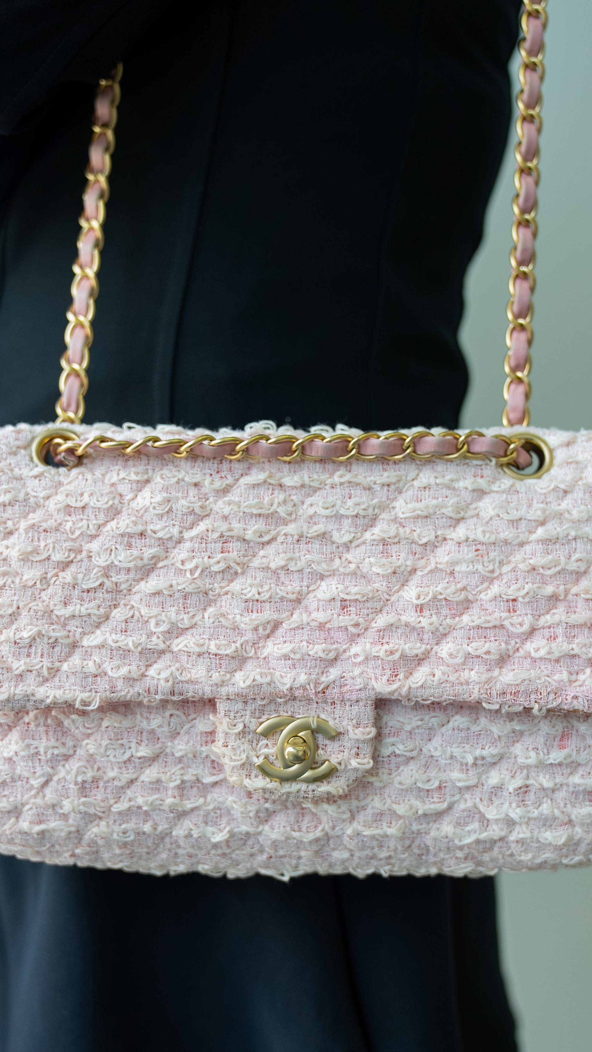 Chanel Chanel Pink Tweed Medium Classic Double Flap Bag GHW ASL3447