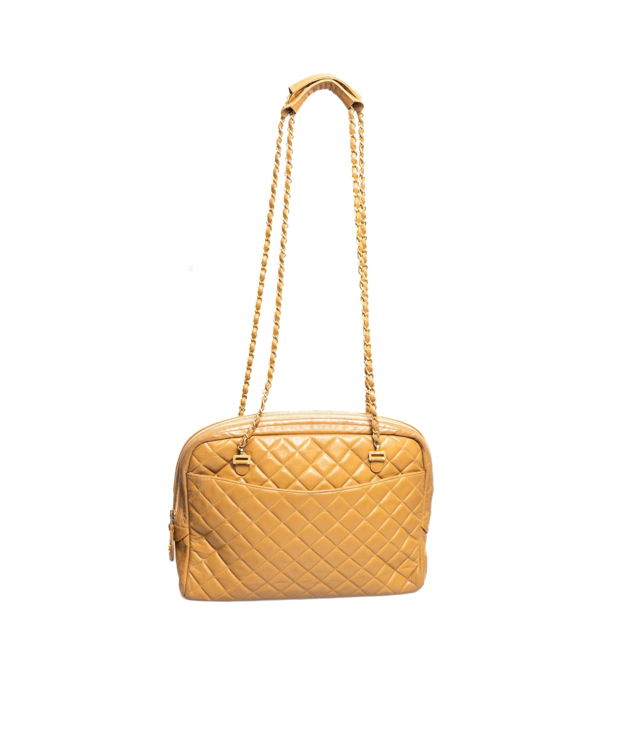 Chanel Chanel Quilted Lambskin Beige Shoulder Bag - AWL1528