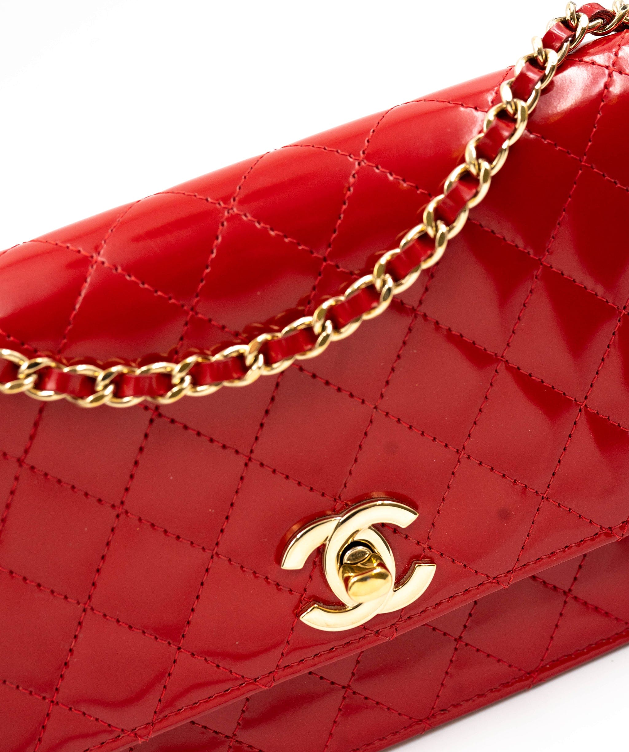 Chanel Chanel Red patent bag AGC1336