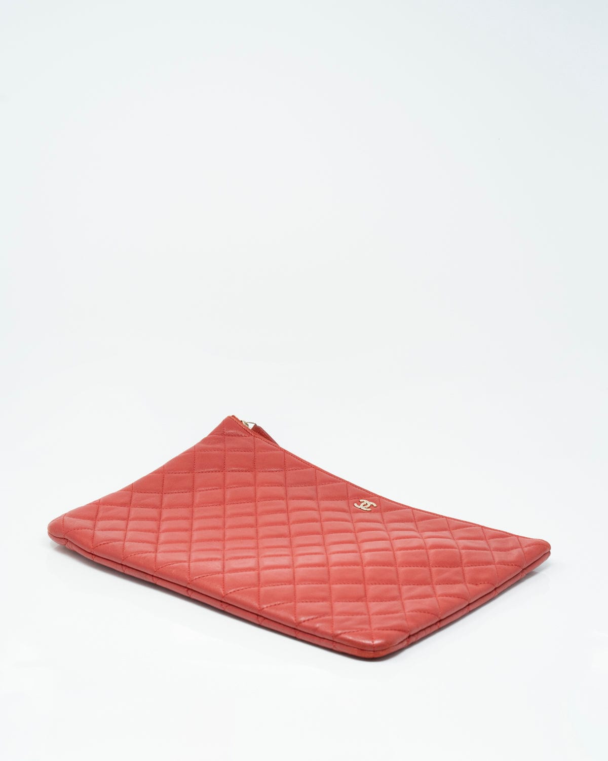 Chanel Chanel Red Quilted O Case Clutch - ARL1018