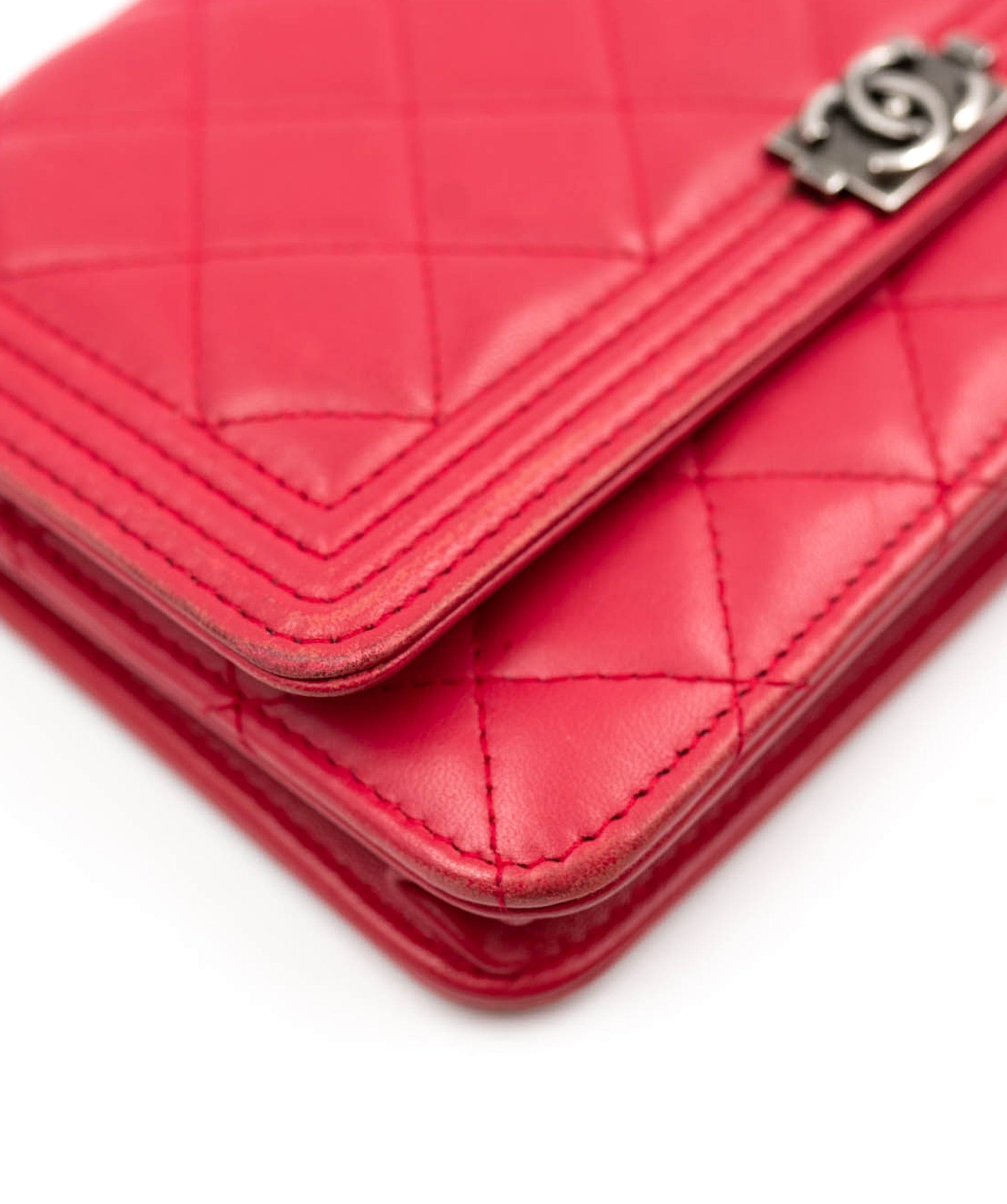 Chanel chanel red woc ASL4399