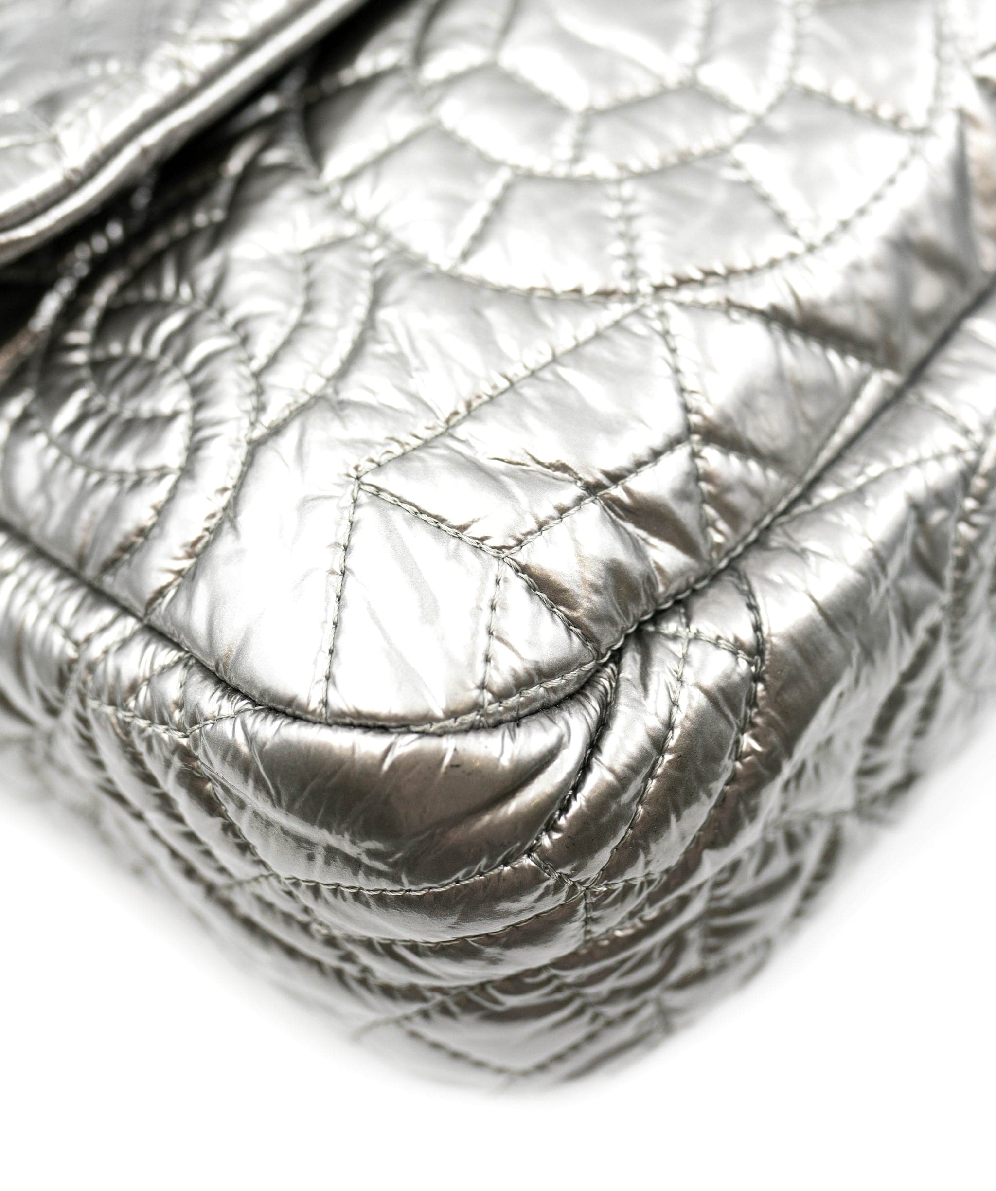 Chanel Chanel silver metallic SHW soft maxi bag, serial 12213496 - AEC1030