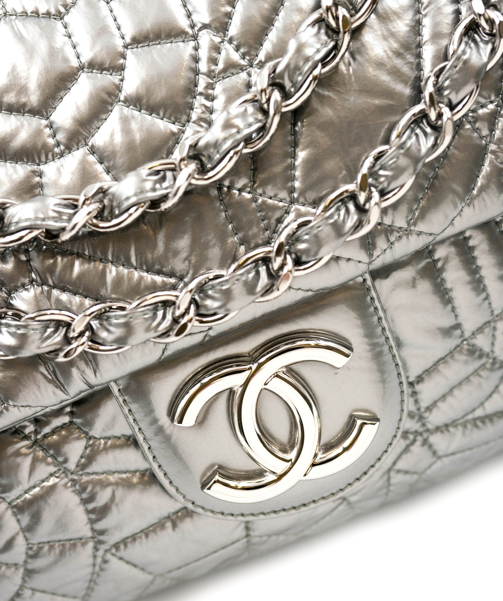 Chanel Chanel silver metallic SHW soft maxi bag, serial 12213496 - AEC1030