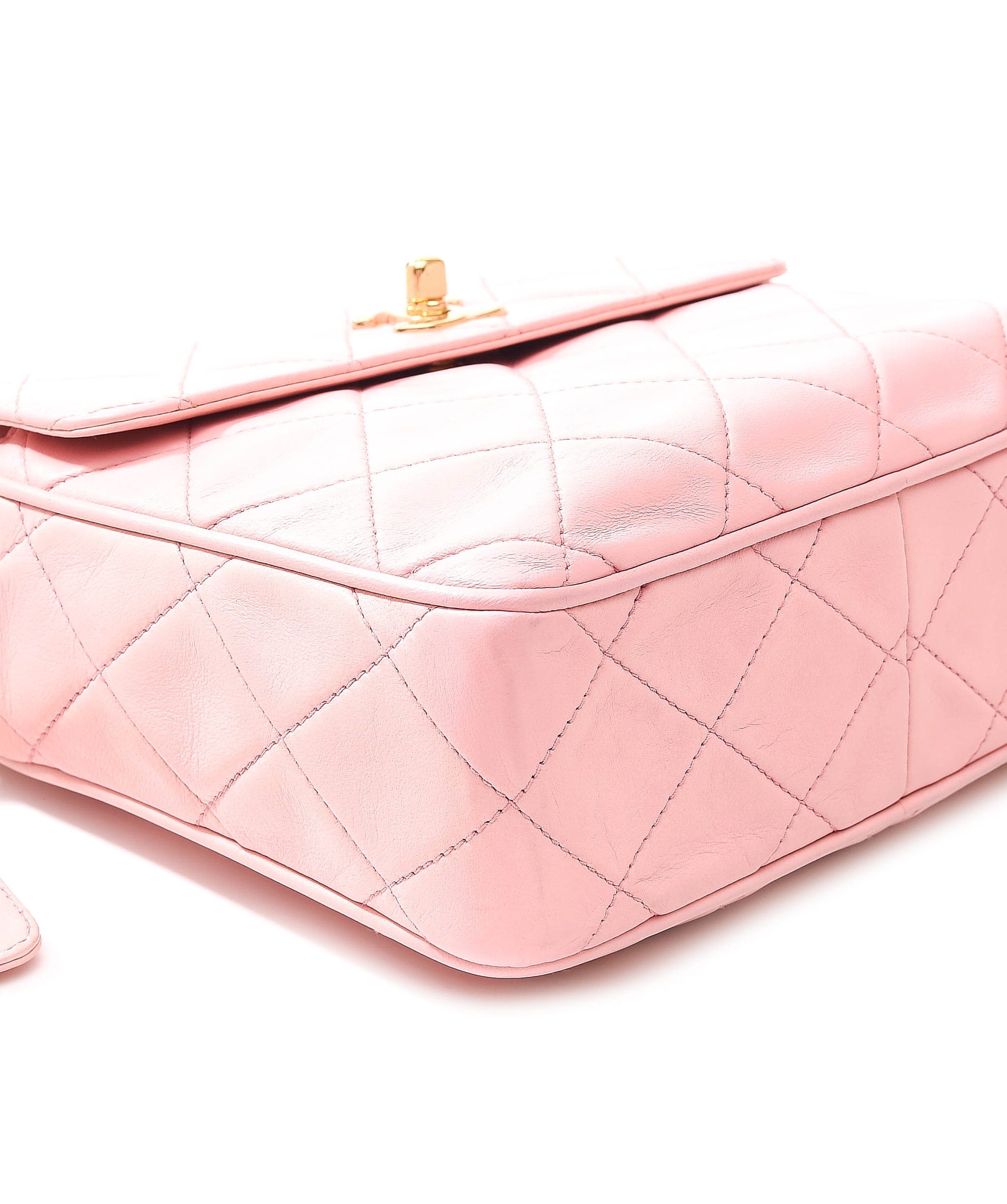 Chanel Chanel Small Pink Lambskin Camera bag - AWL2773