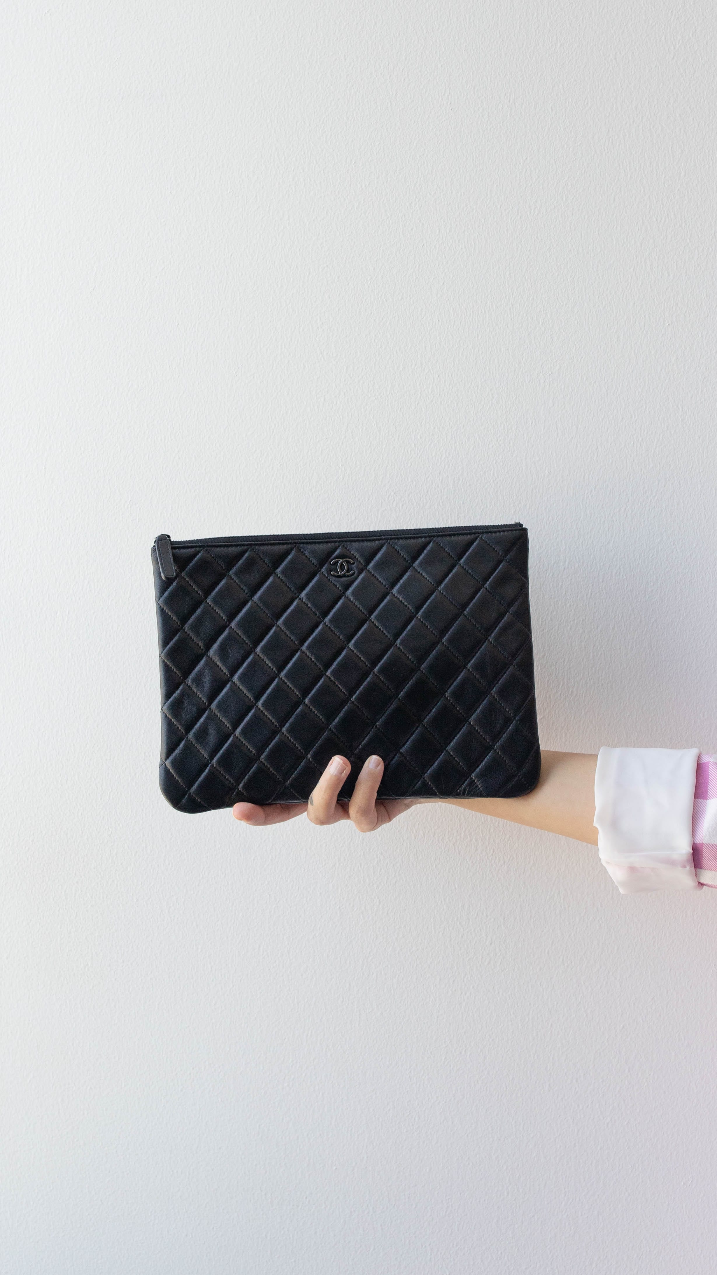 Chanel Chanel So Black Matelasse Leather Clutch Bag