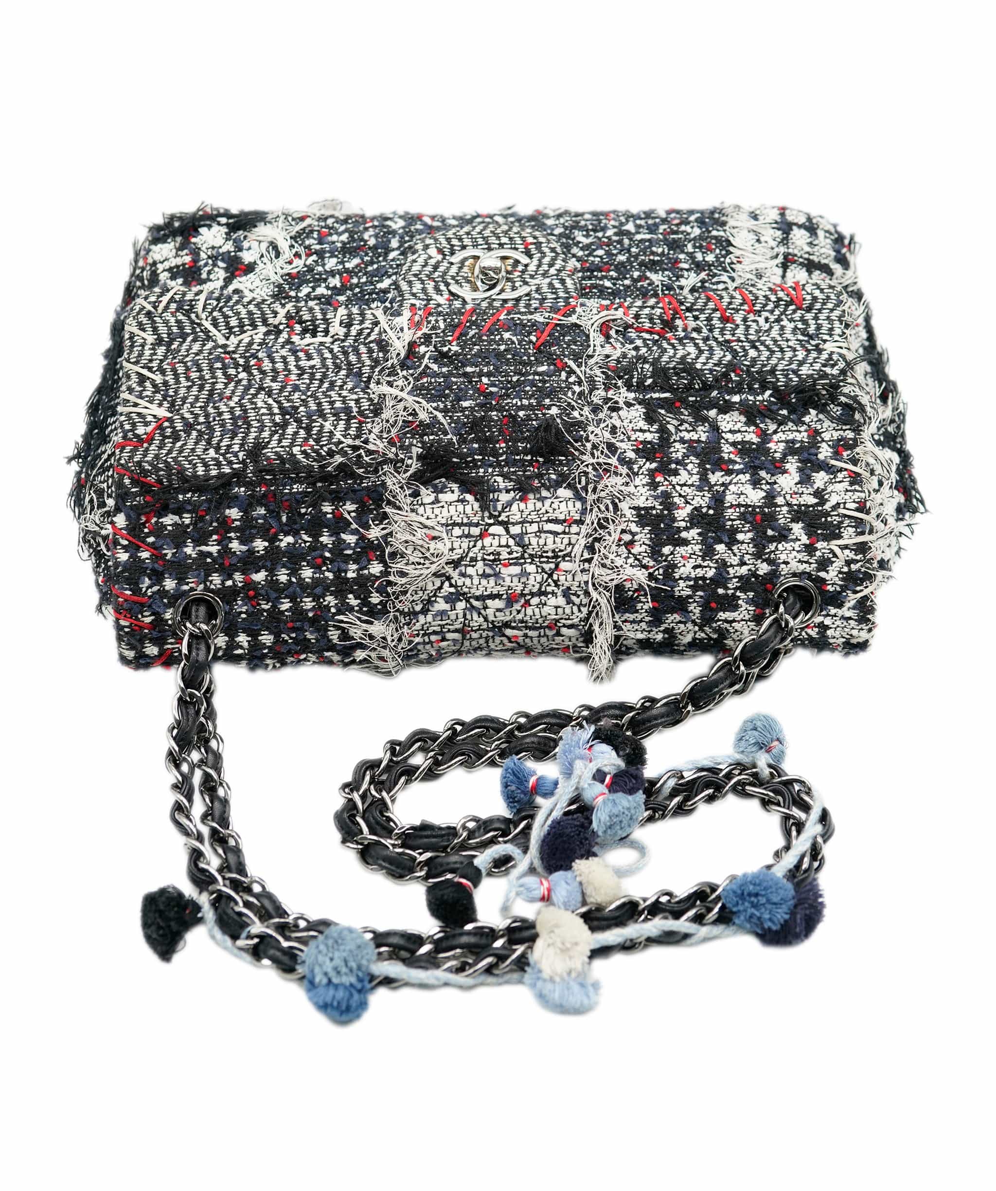 Chanel Chanel Tweed Jumbo bag with Pom Poms - AWC2005