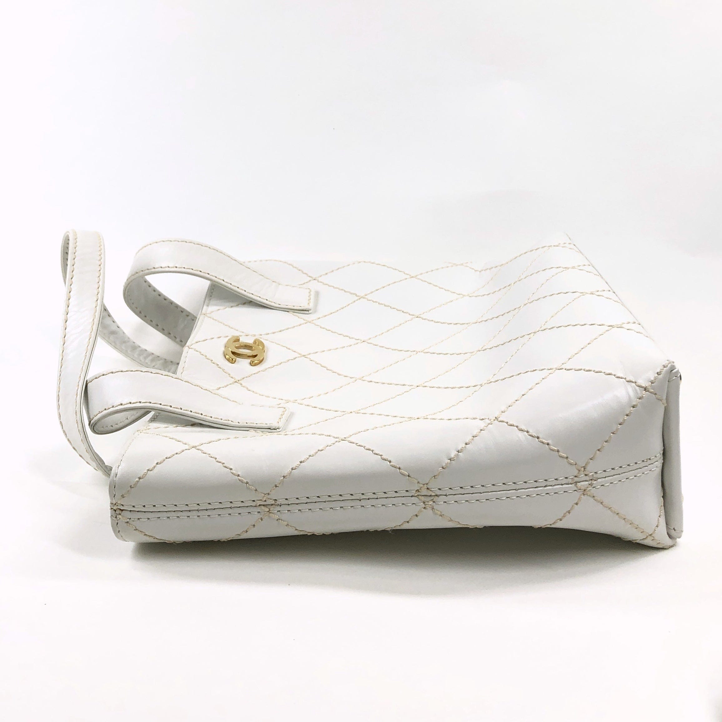 Chanel Chanel Wild Stitch Tote Bag in Leather White PXL1679